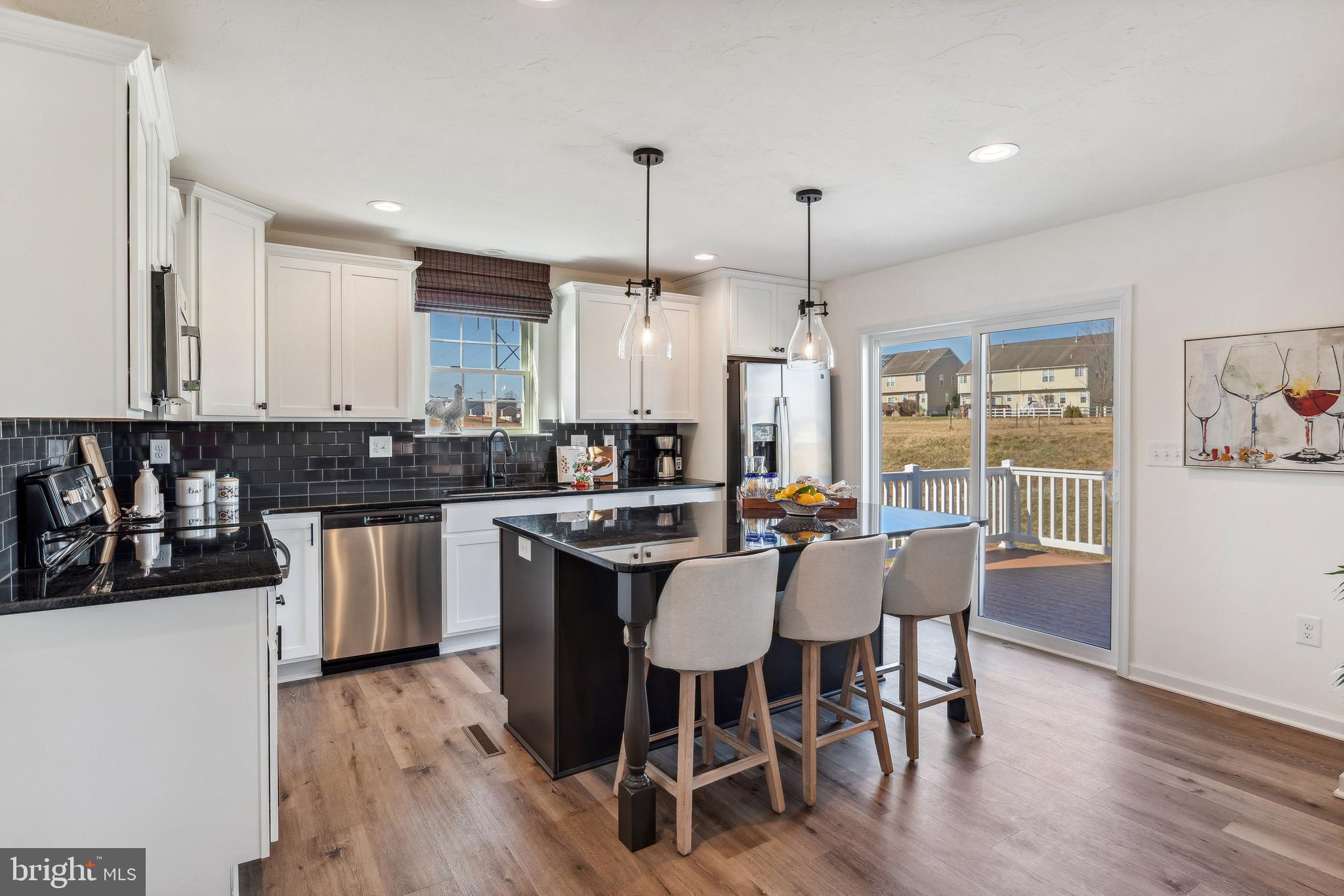 KINGS COURT AT BROWNSTONE - Residential