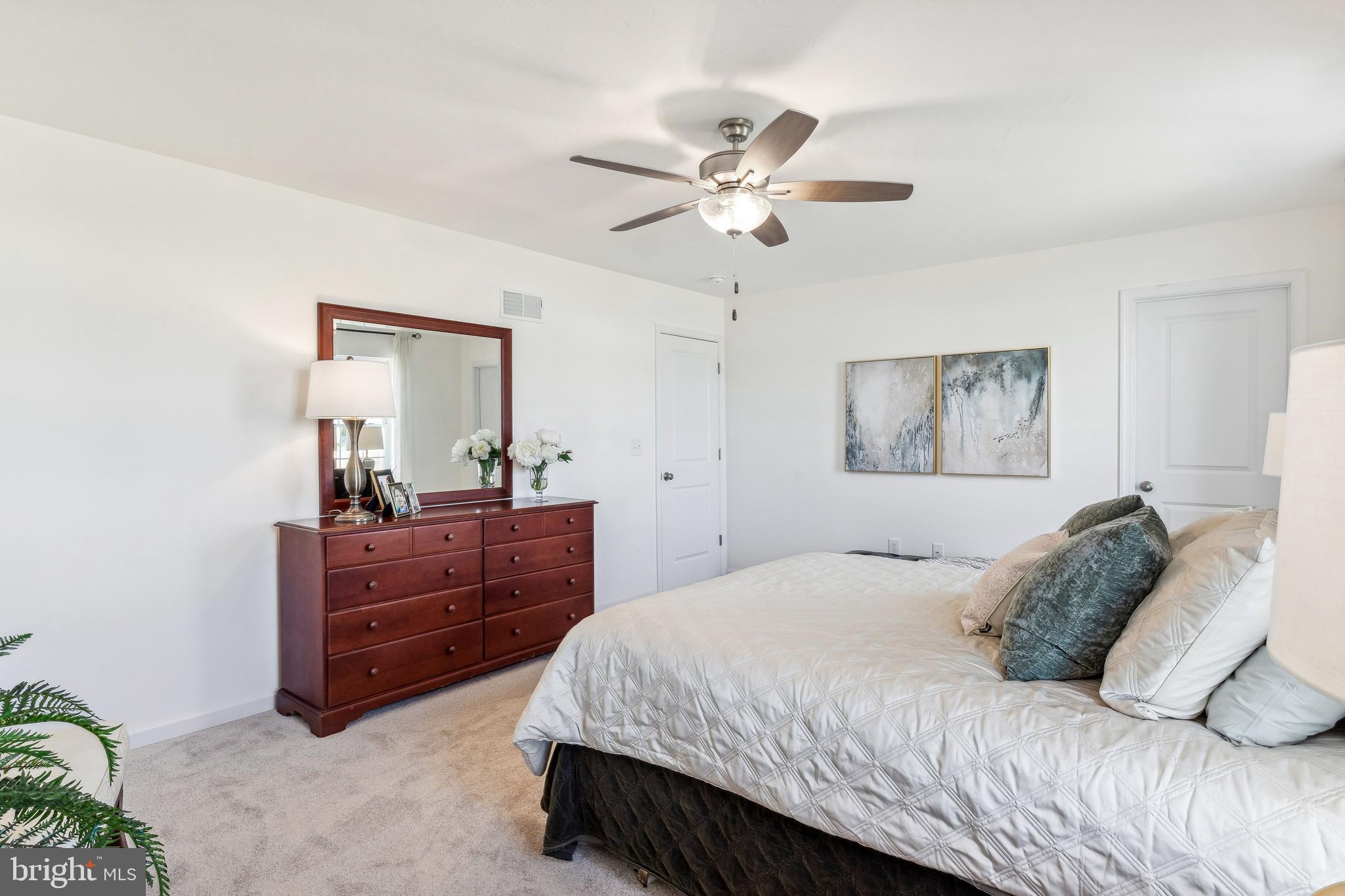 KINGS COURT AT BROWNSTONE - Residential