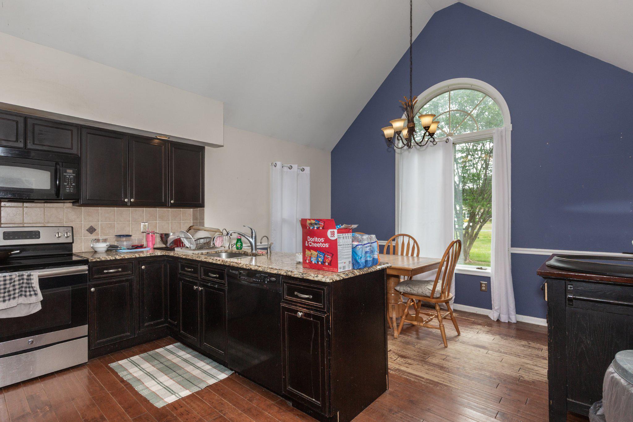 CHESTNUT MEADOWS - Residential