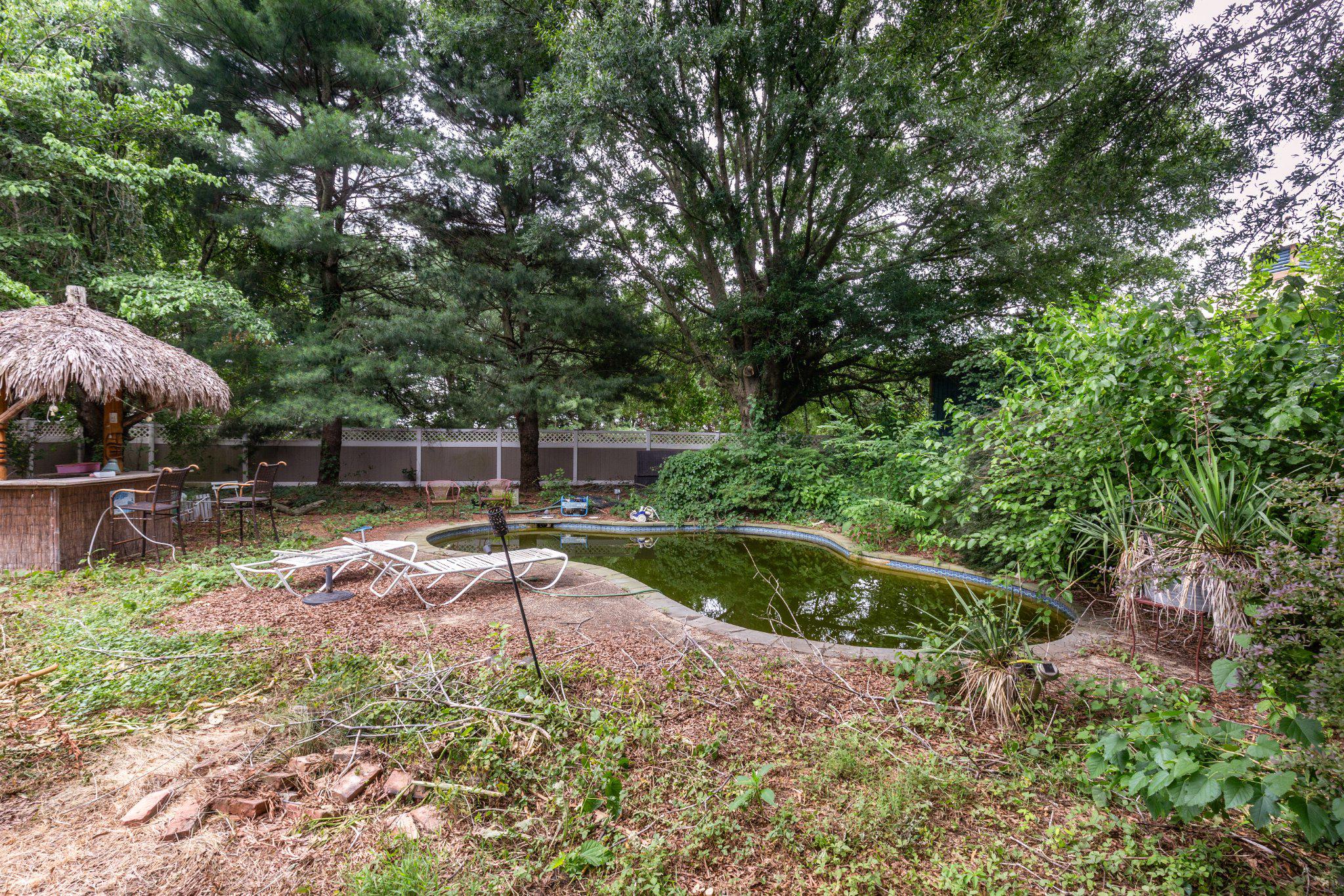 CHESTNUT MEADOWS - Residential