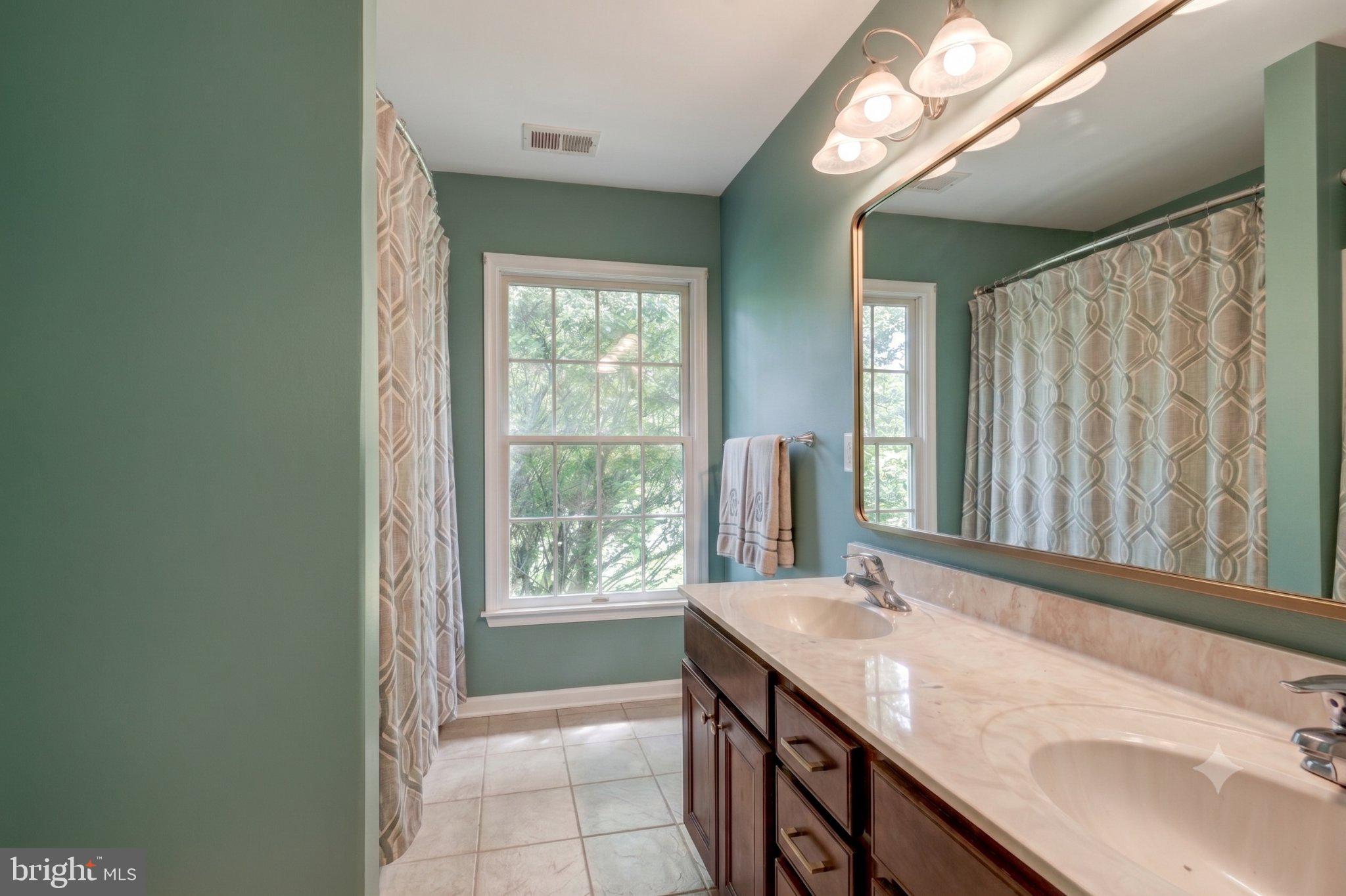 CHESTNUT MEADOWS - Residential