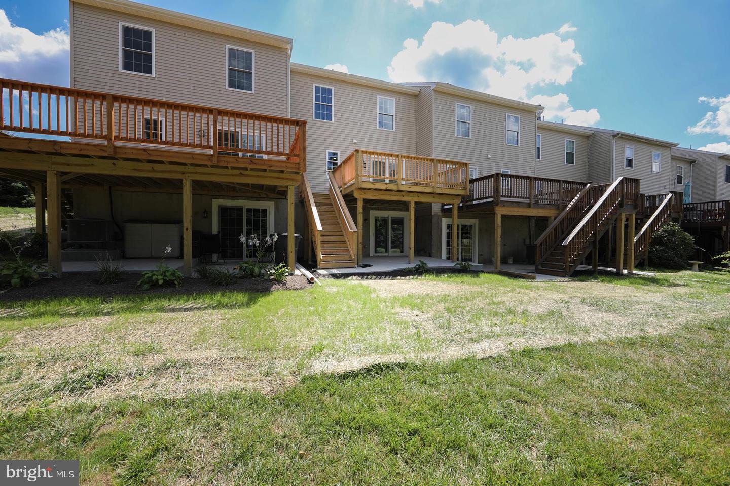 PERKIOMEN CROSSING - Residential