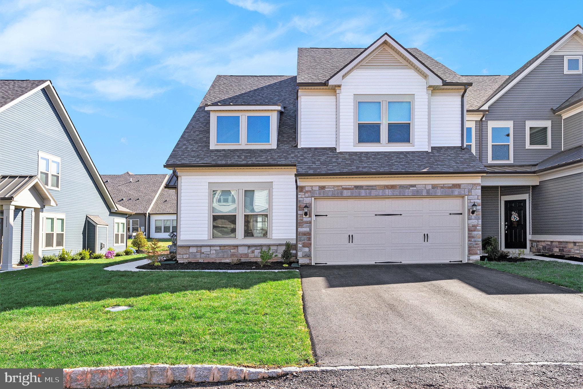 DEL WEBB NORTH PENN - Residential
