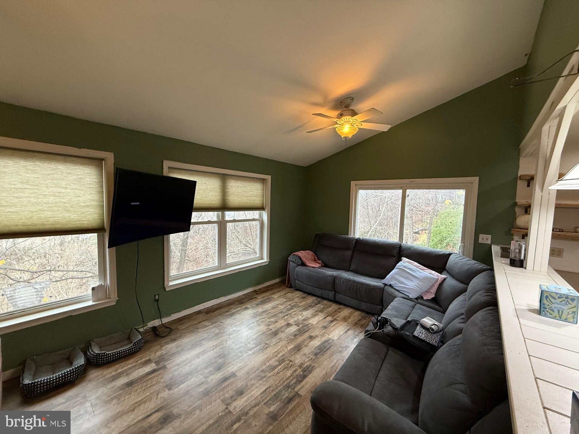 APPLE MT LAKE - Residential