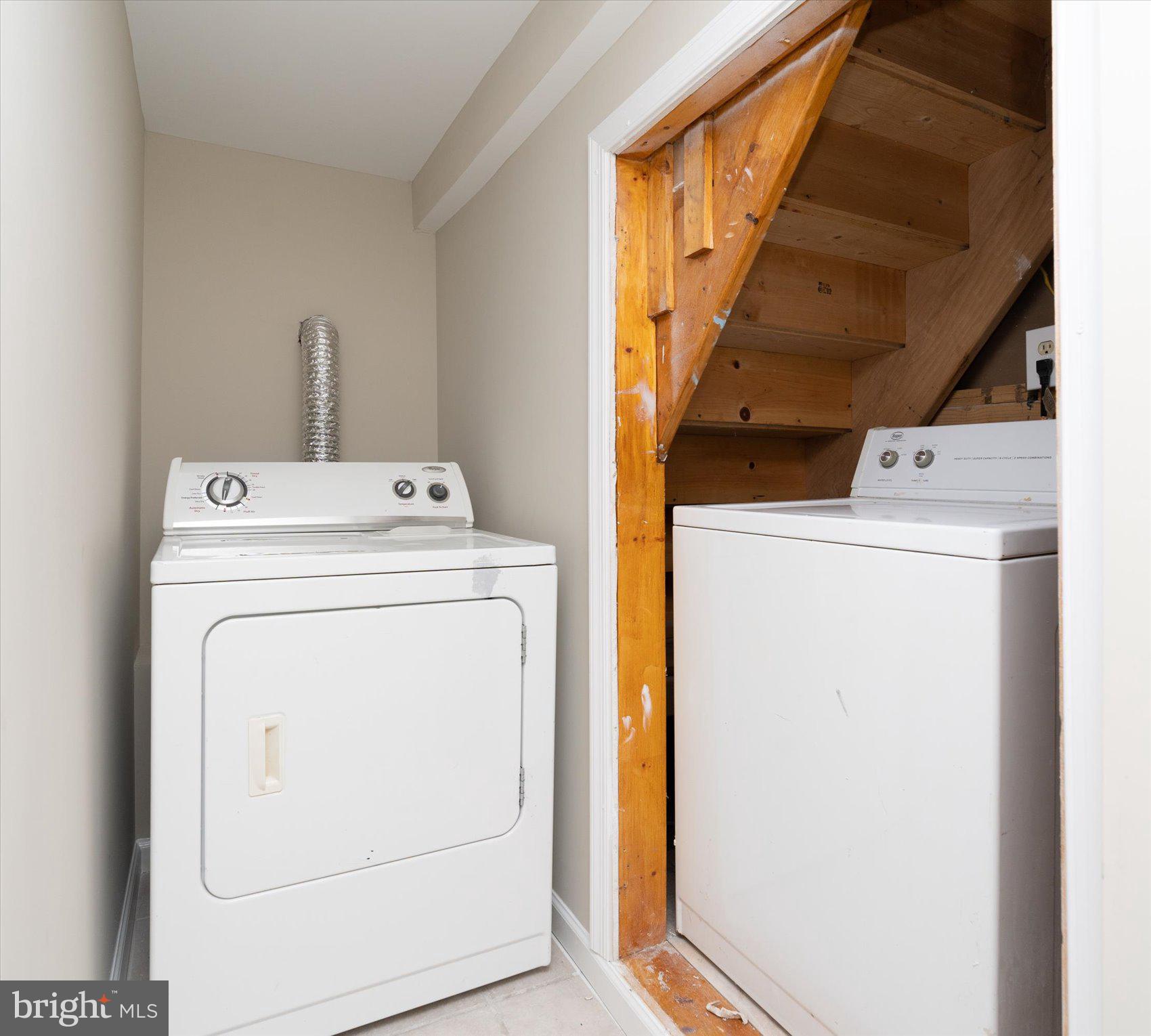 WALTHERSON - Residential Lease