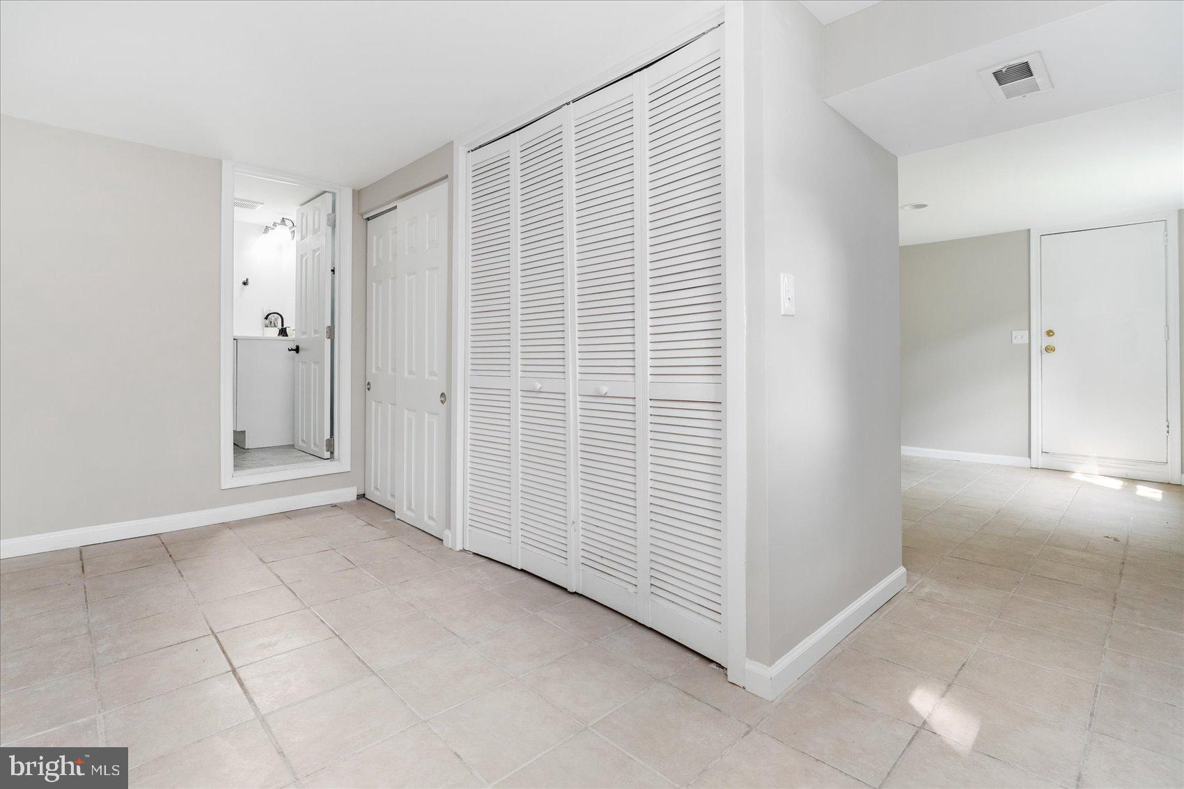 WALTHERSON - Residential Lease