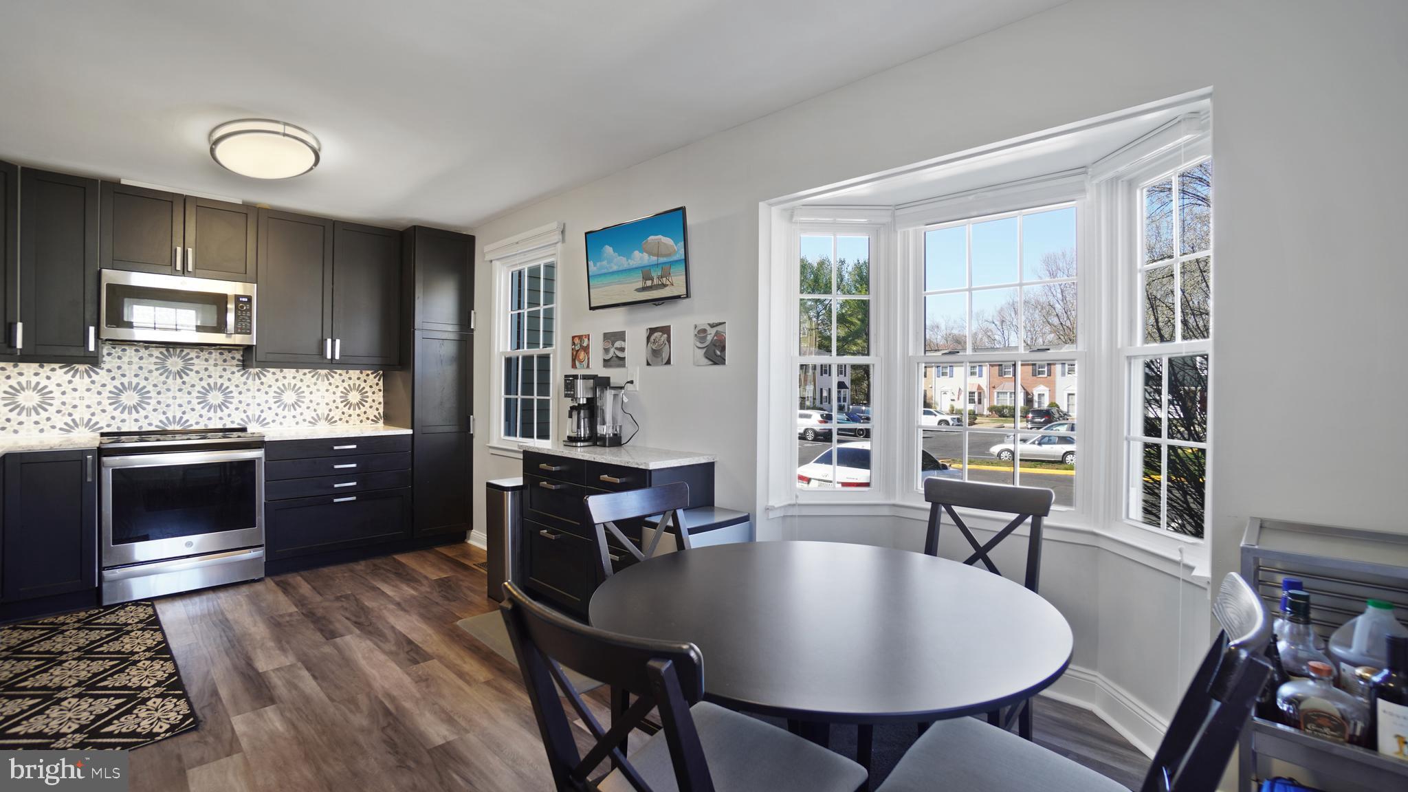 CROFTON SQUARE - Residential