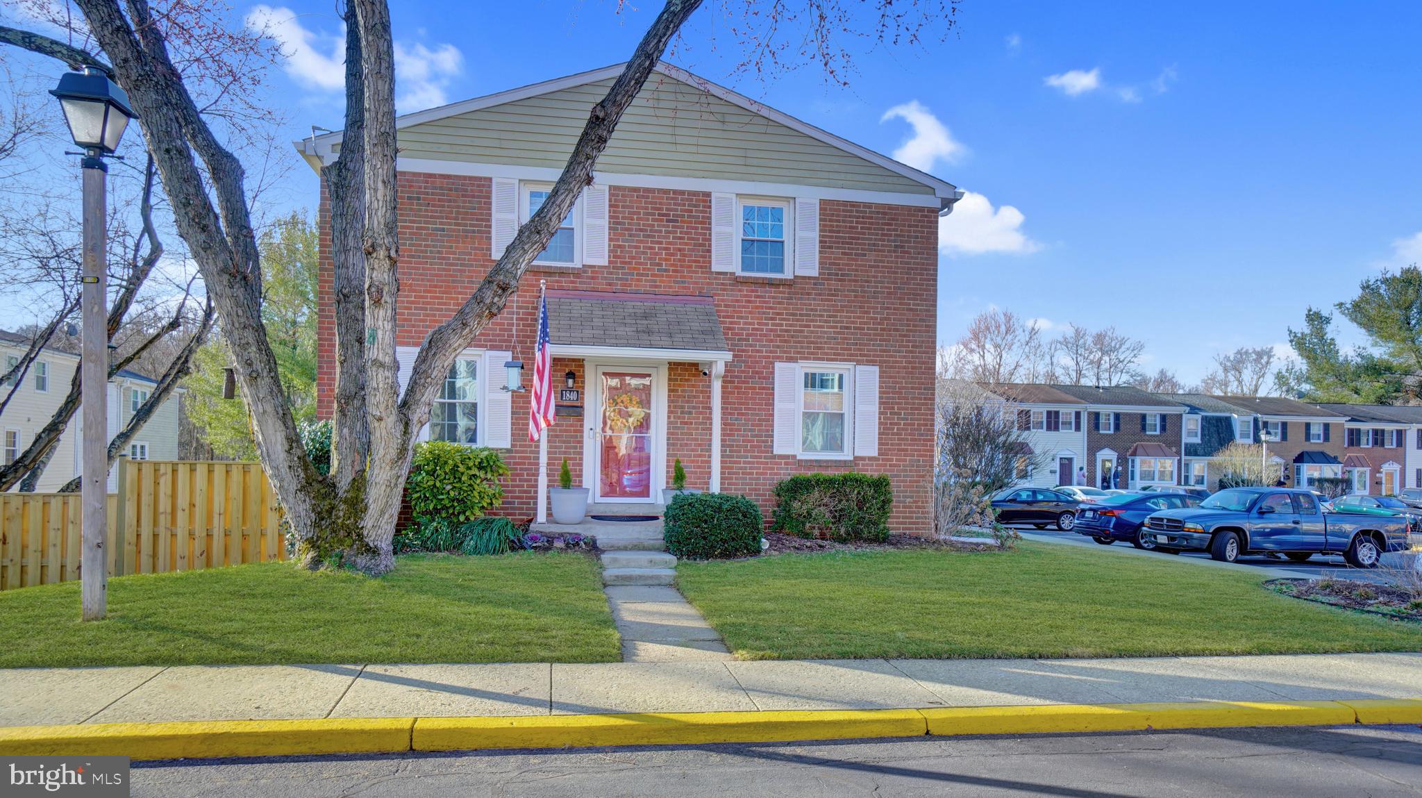 CROFTON SQUARE - Residential