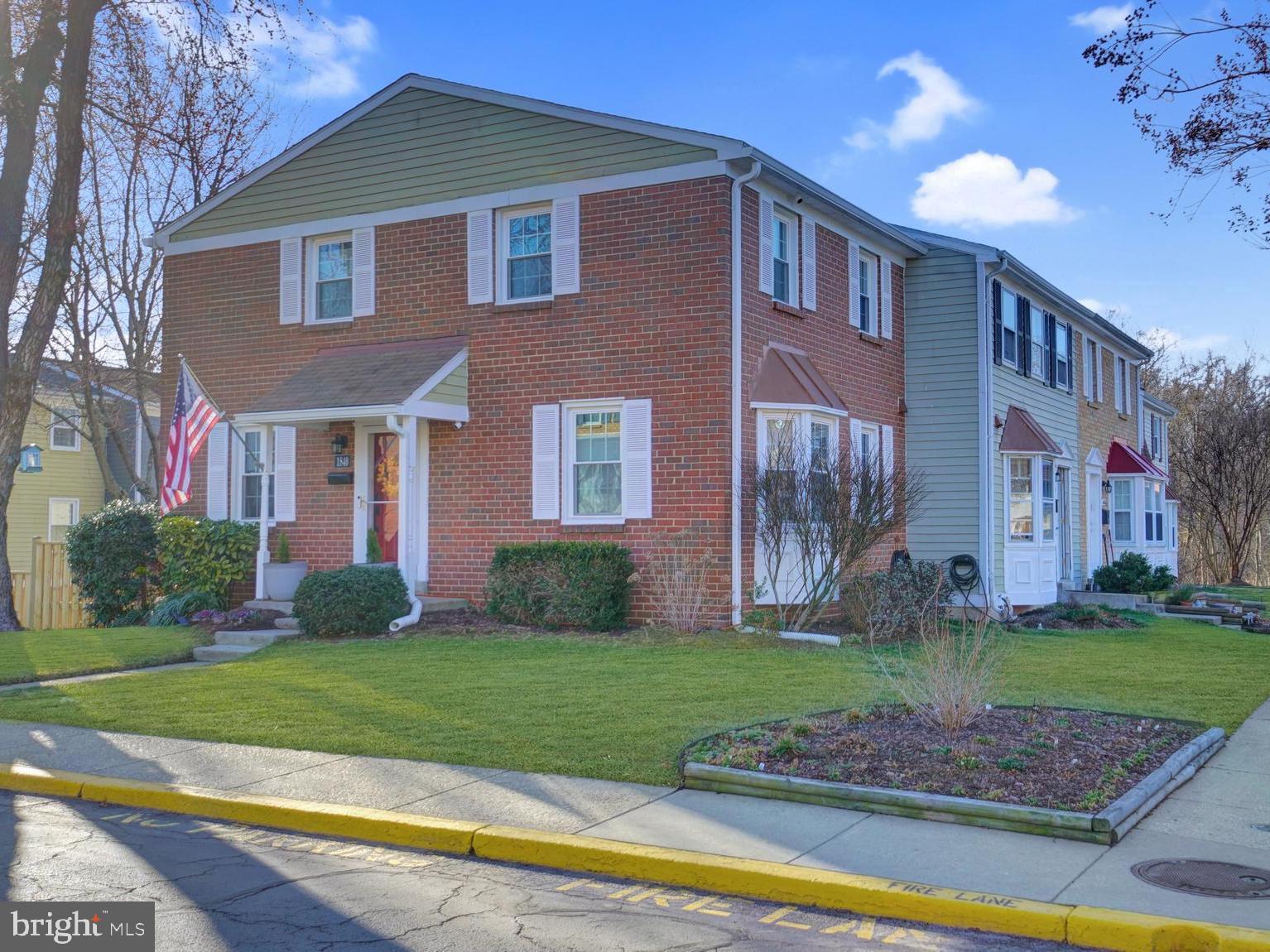 CROFTON SQUARE - Residential