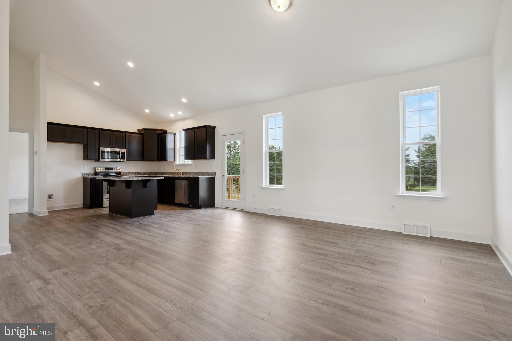 CUMBERLAND VILLAGE - Residential