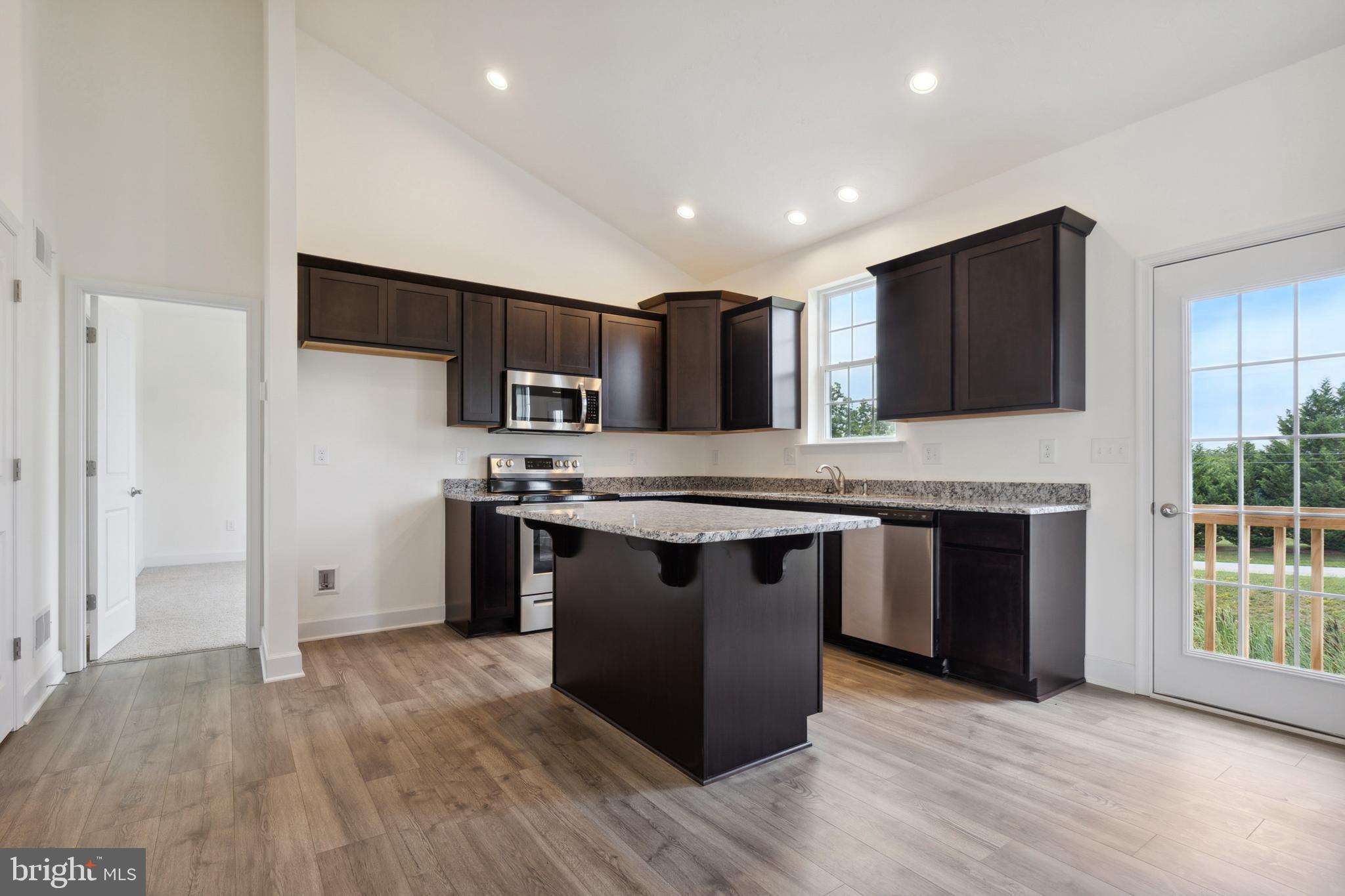 CUMBERLAND VILLAGE - Residential