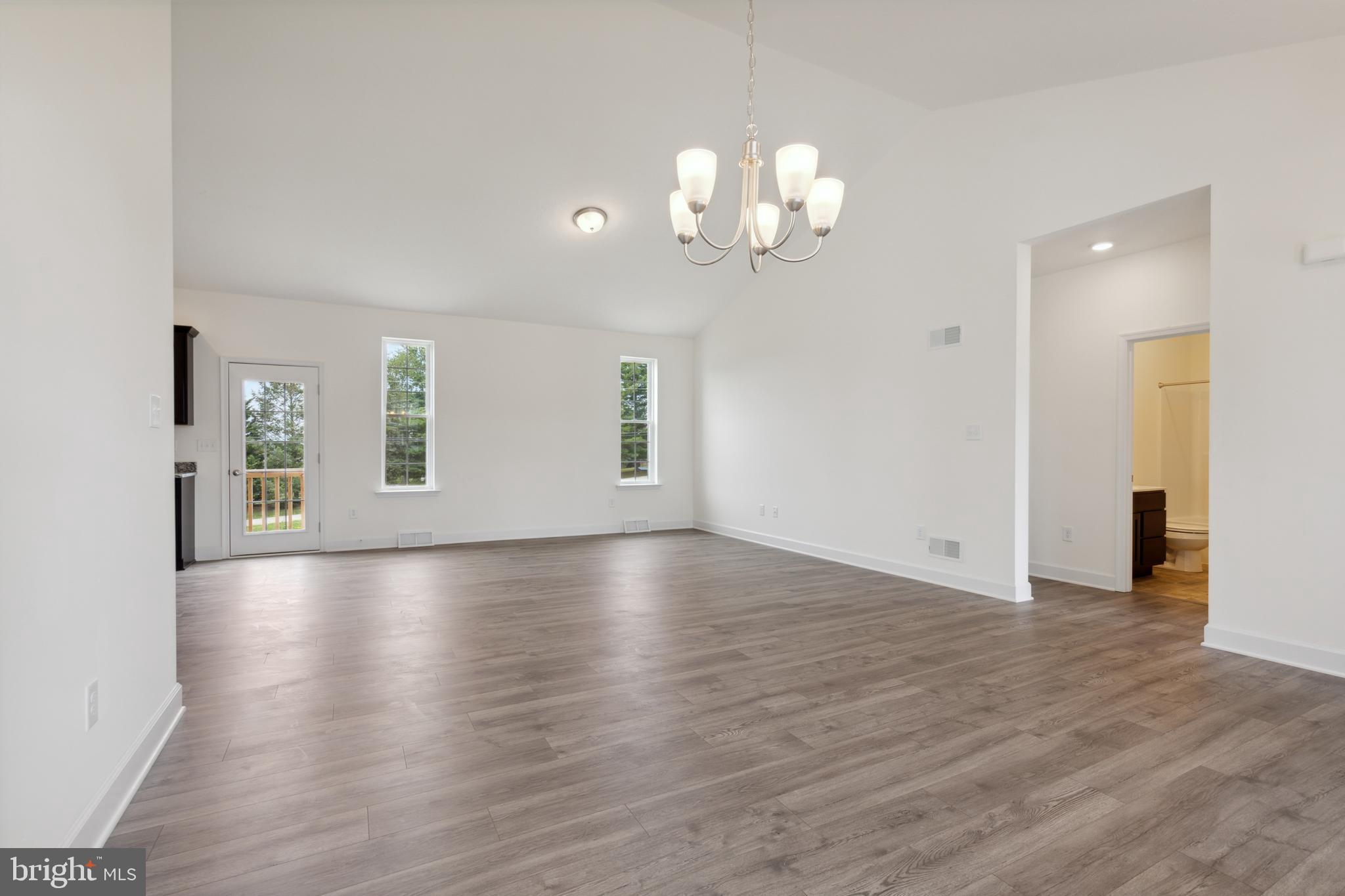 CUMBERLAND VILLAGE - Residential