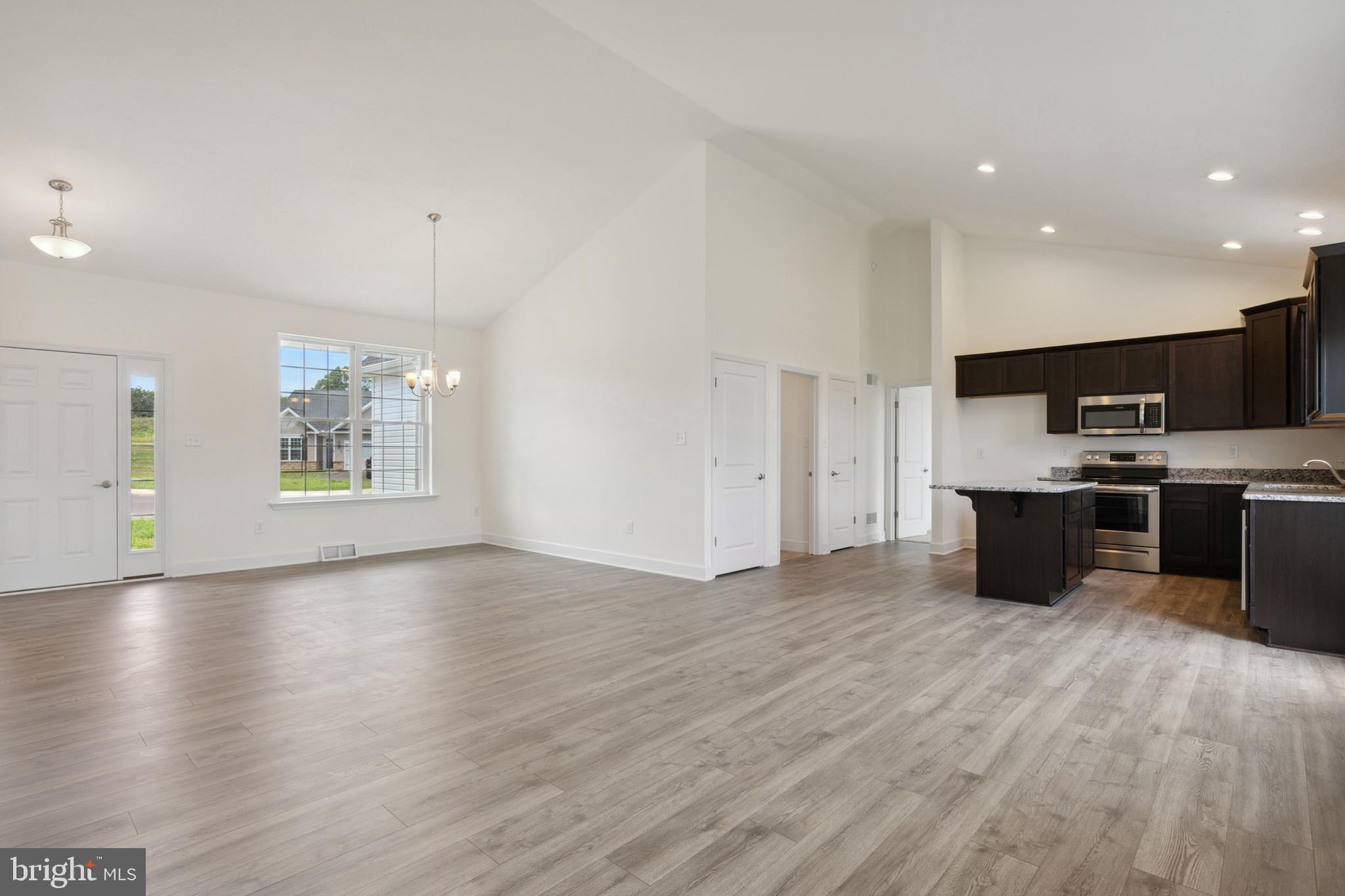 CUMBERLAND VILLAGE - Residential