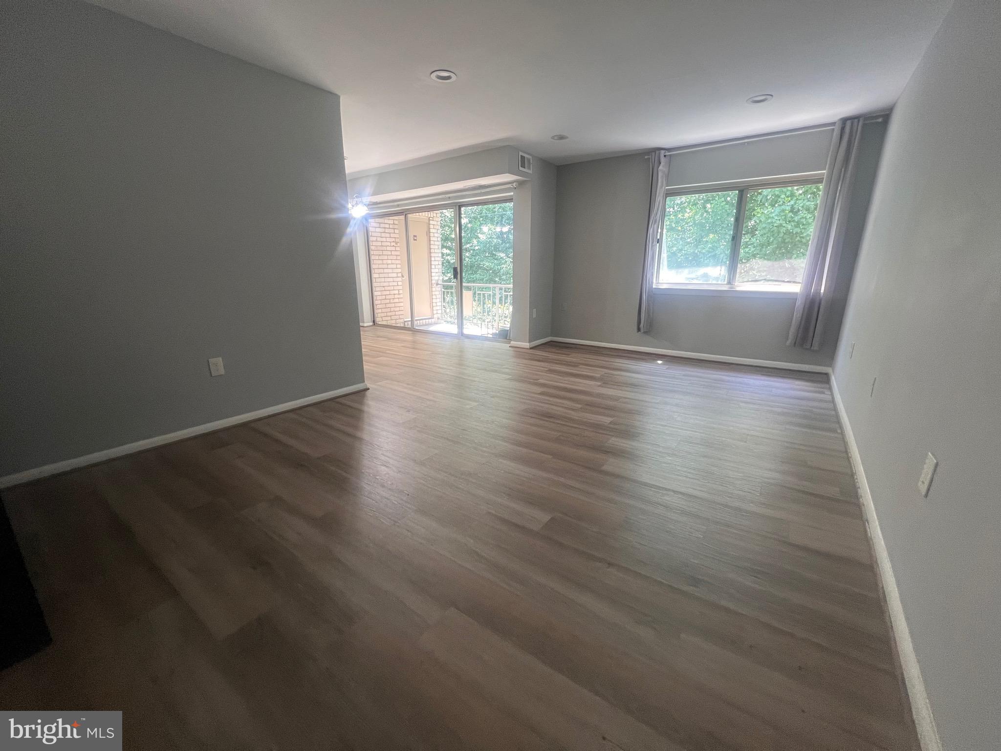 BETHESDA PARK - Residential