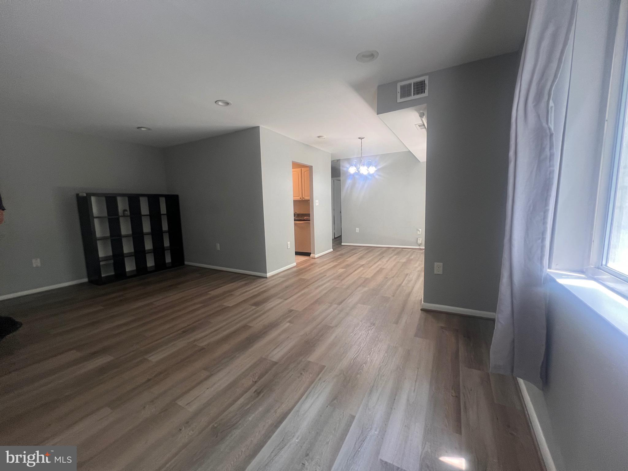BETHESDA PARK - Residential