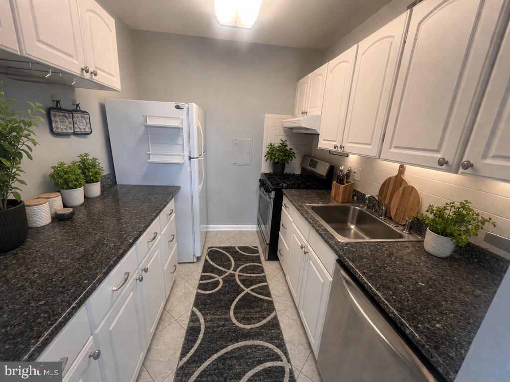 BETHESDA PARK - Residential