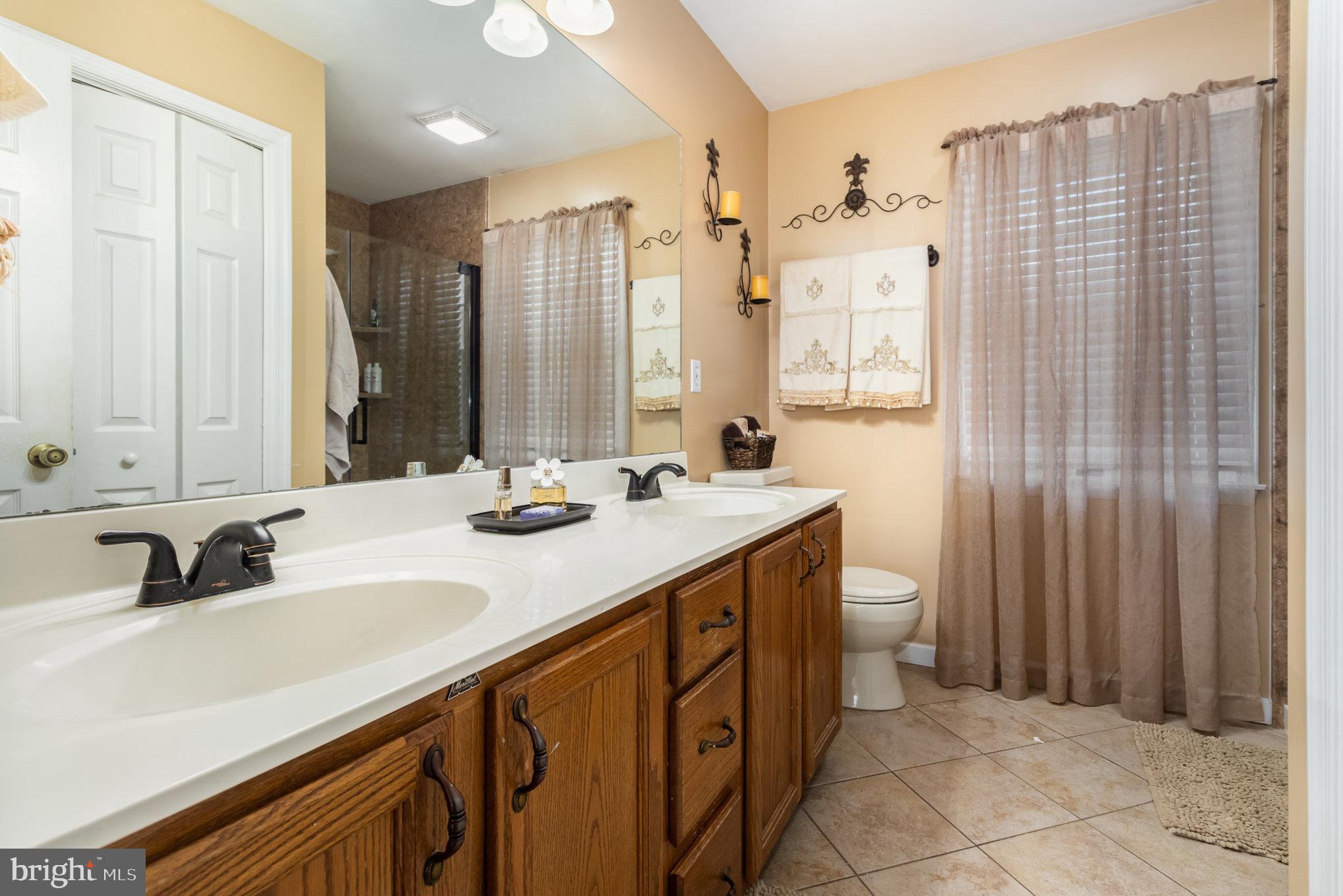 PEACHTREE VILLAGE - Residential