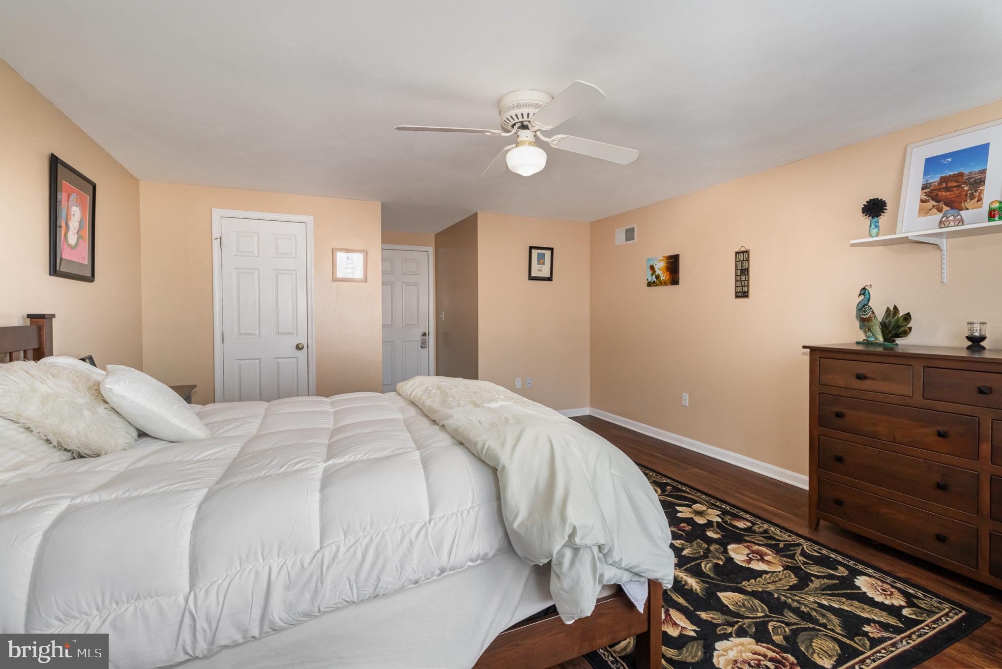 PEACHTREE VILLAGE - Residential