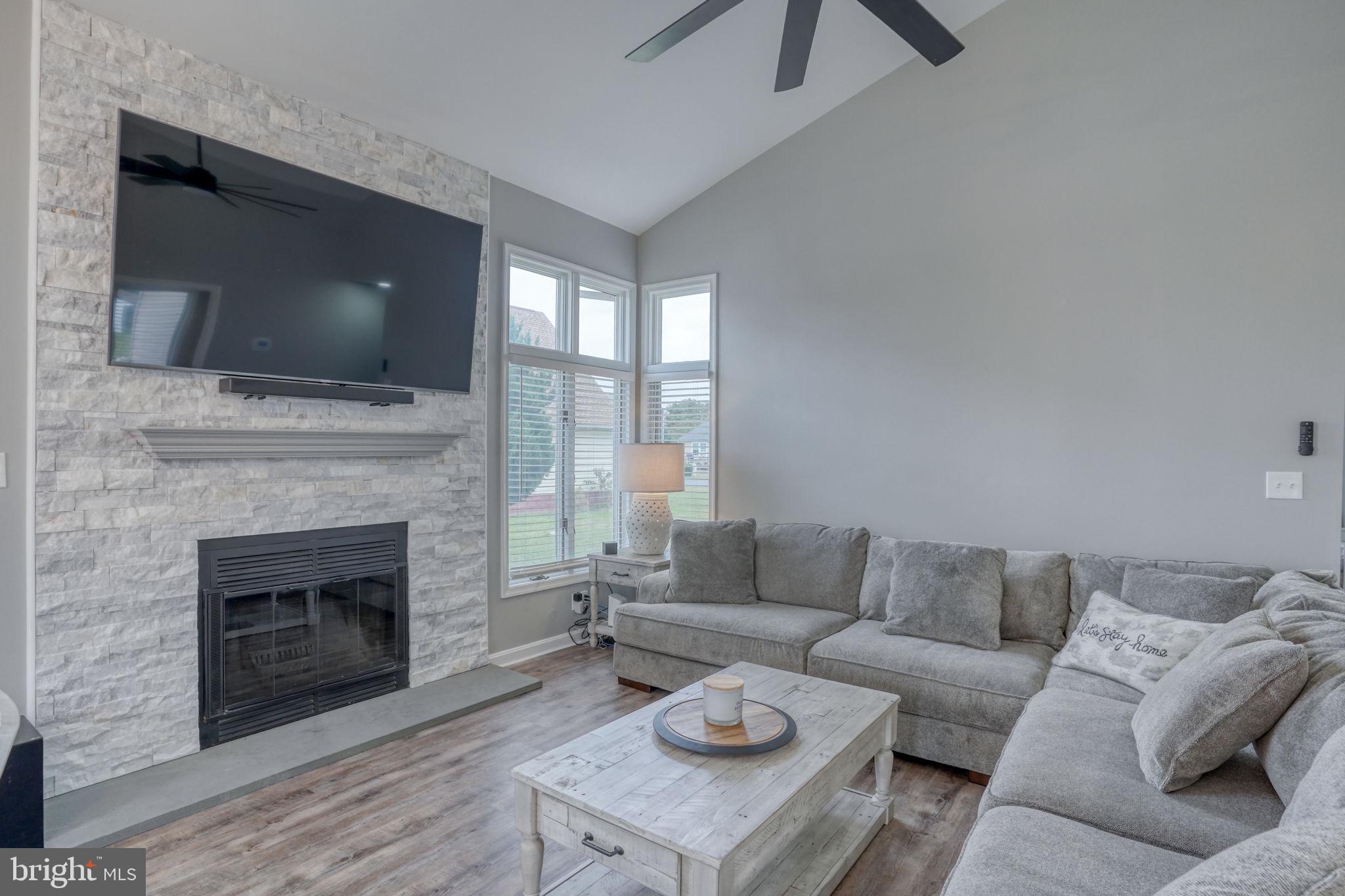 BAYVIEW ESTATES - Residential