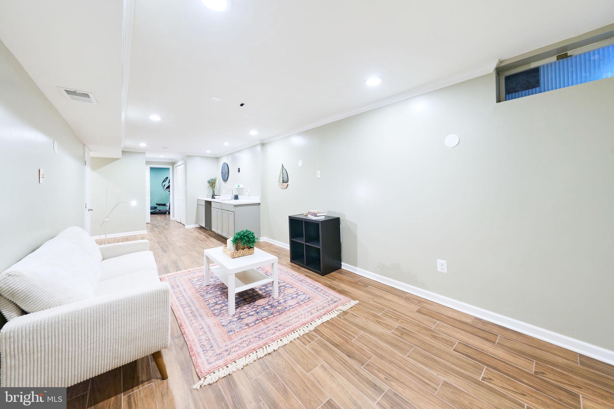 XANADU ESTATES - Residential