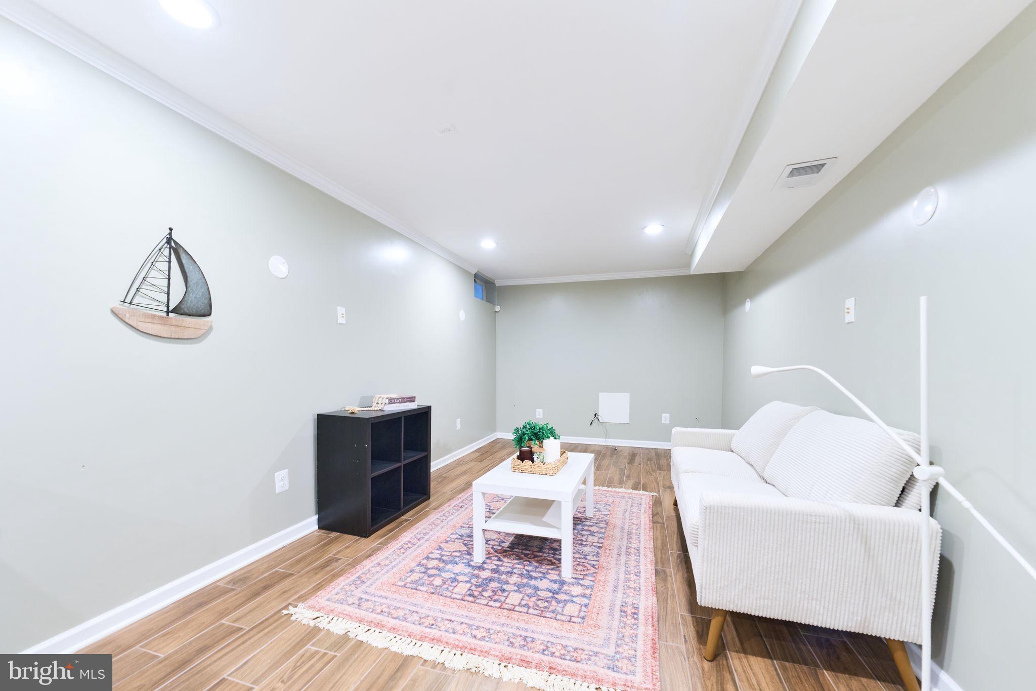 XANADU ESTATES - Residential