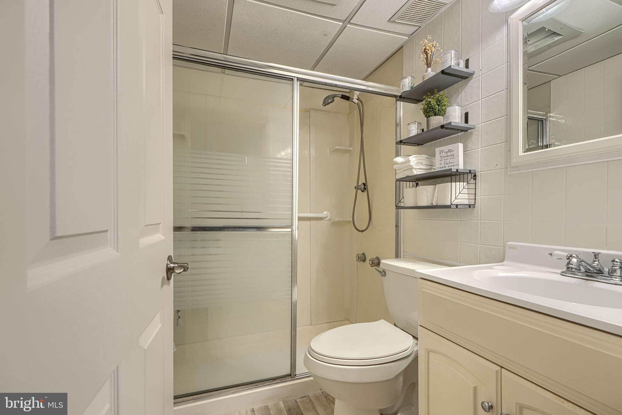 WATERSEDGE - Residential