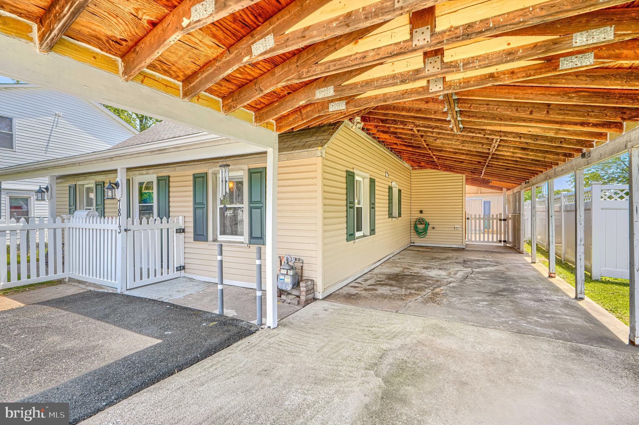 WATERSEDGE - Residential