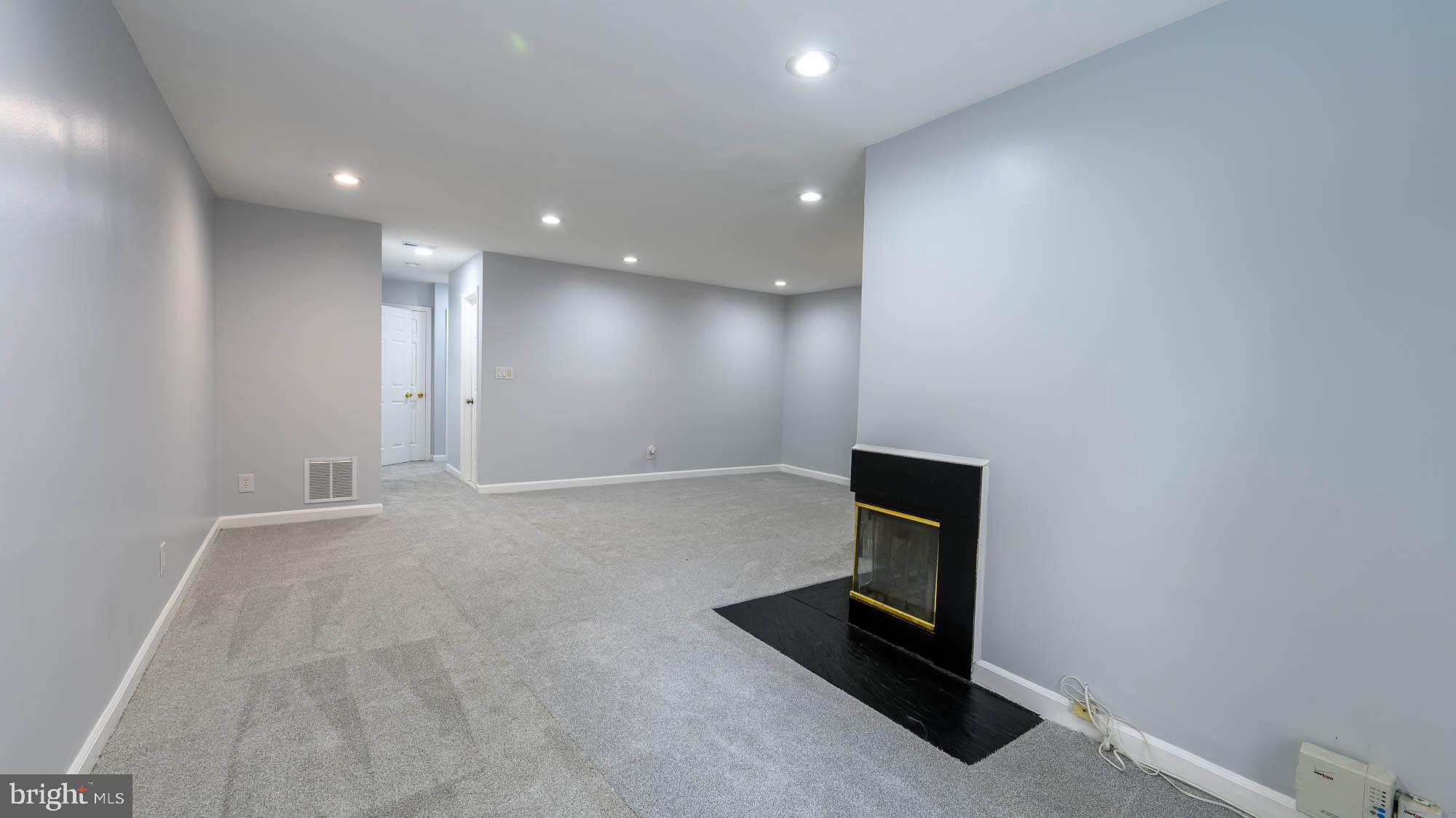 TANGLEWOOD - Residential