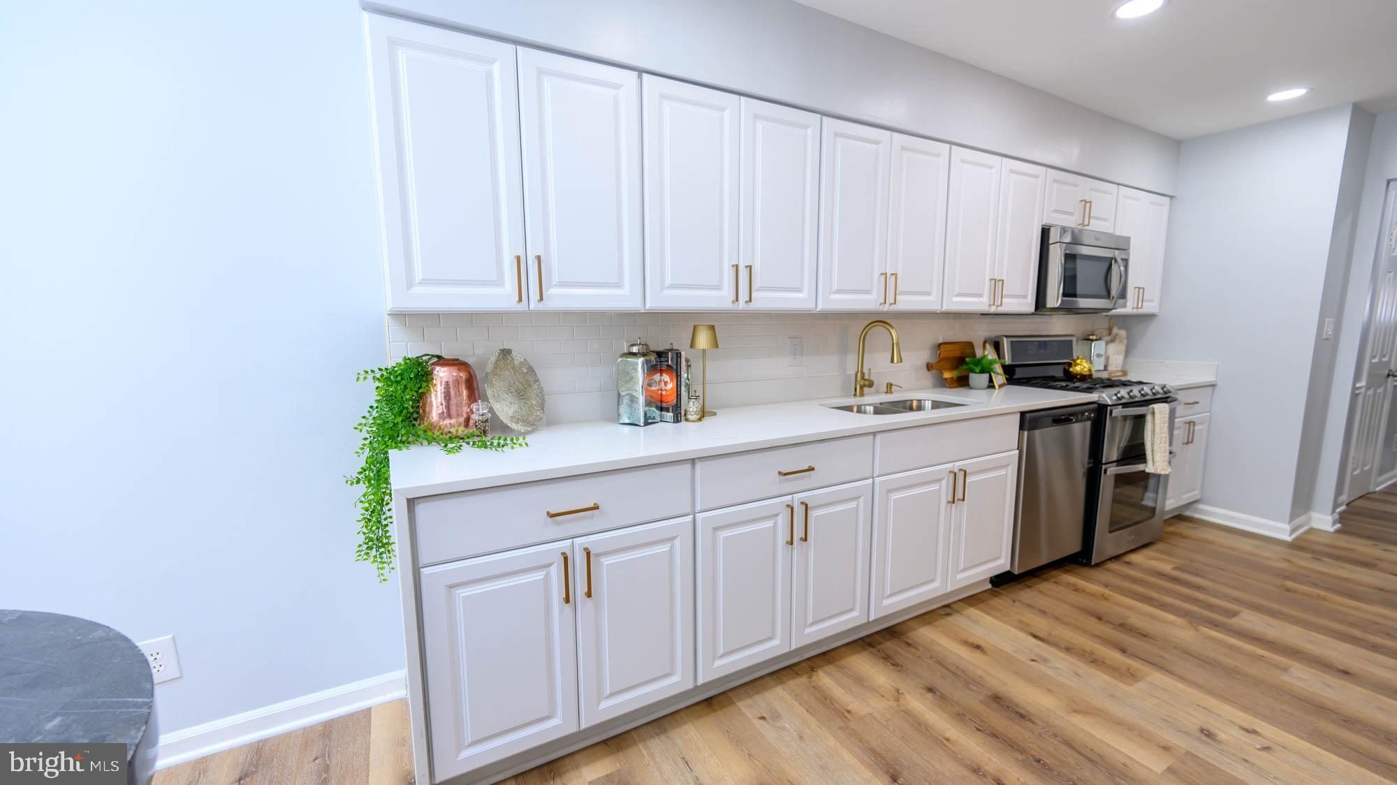 TANGLEWOOD - Residential