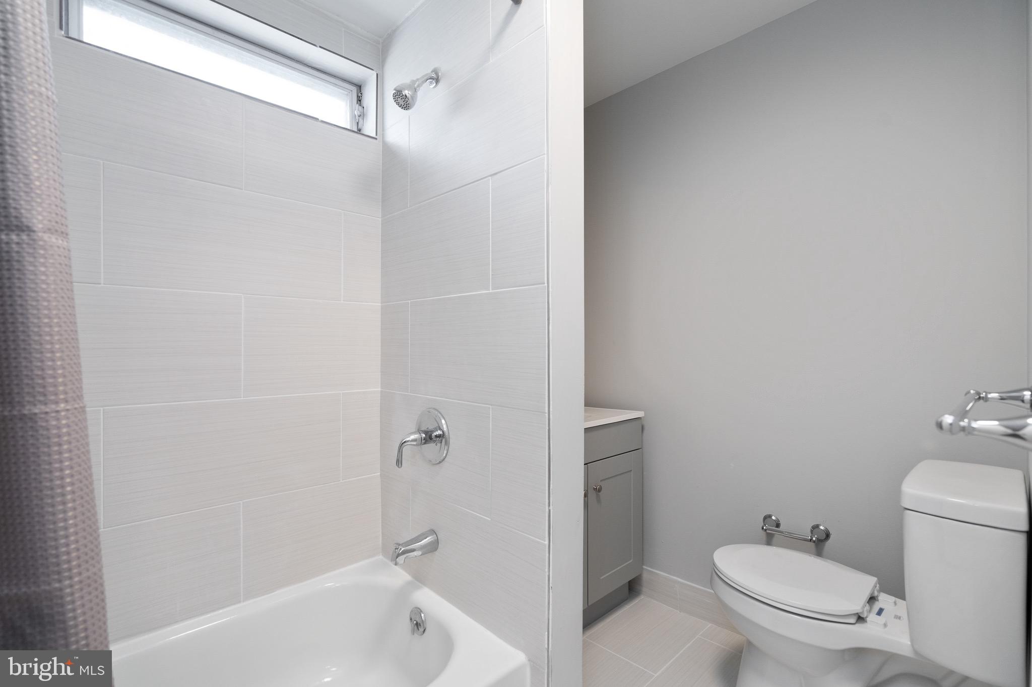 WHITMAN - Residential
