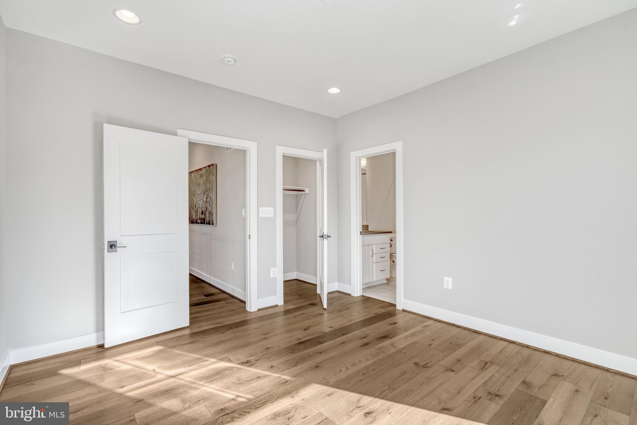 OAKWOOD - Residential