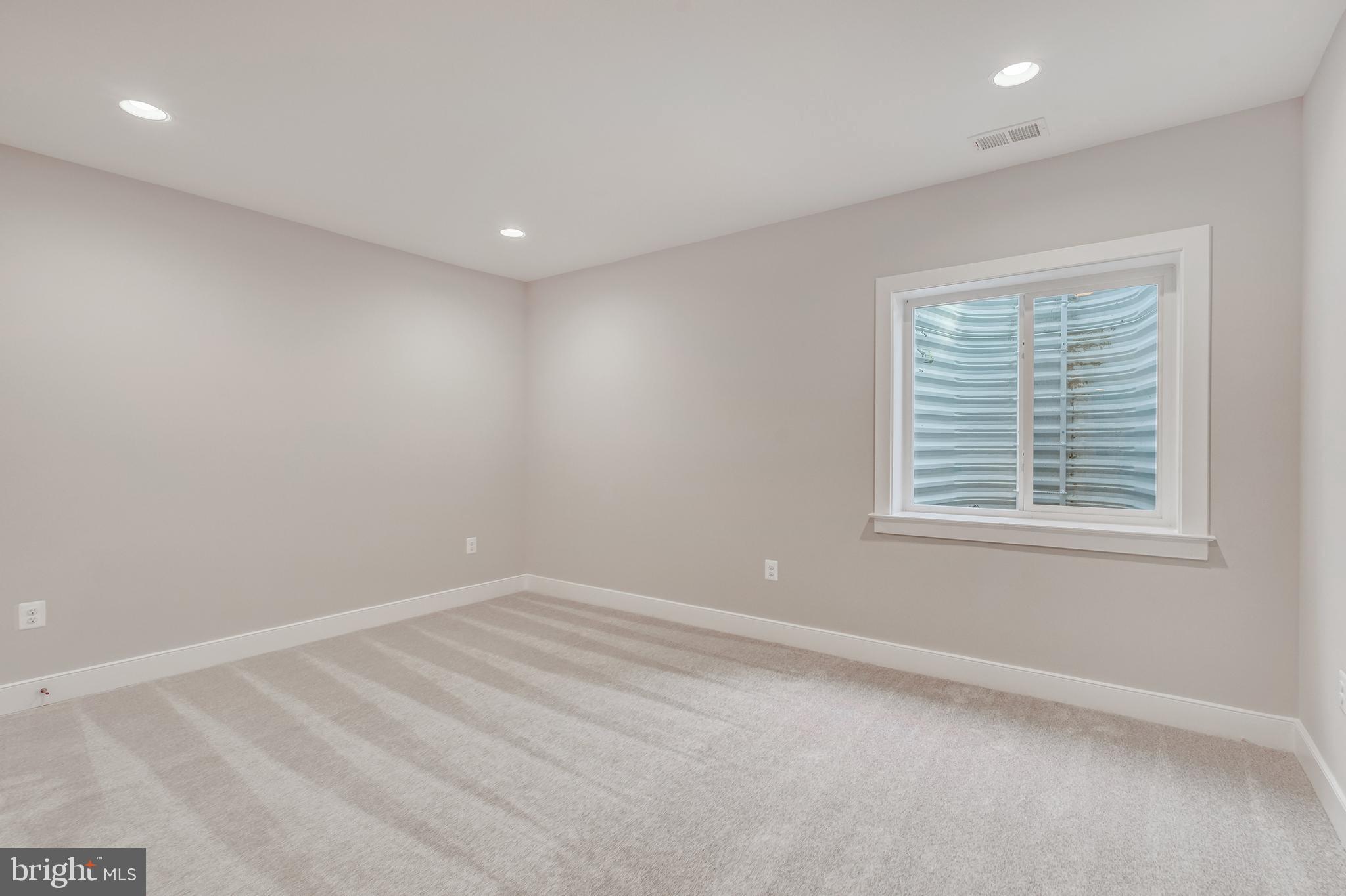 OAKWOOD - Residential