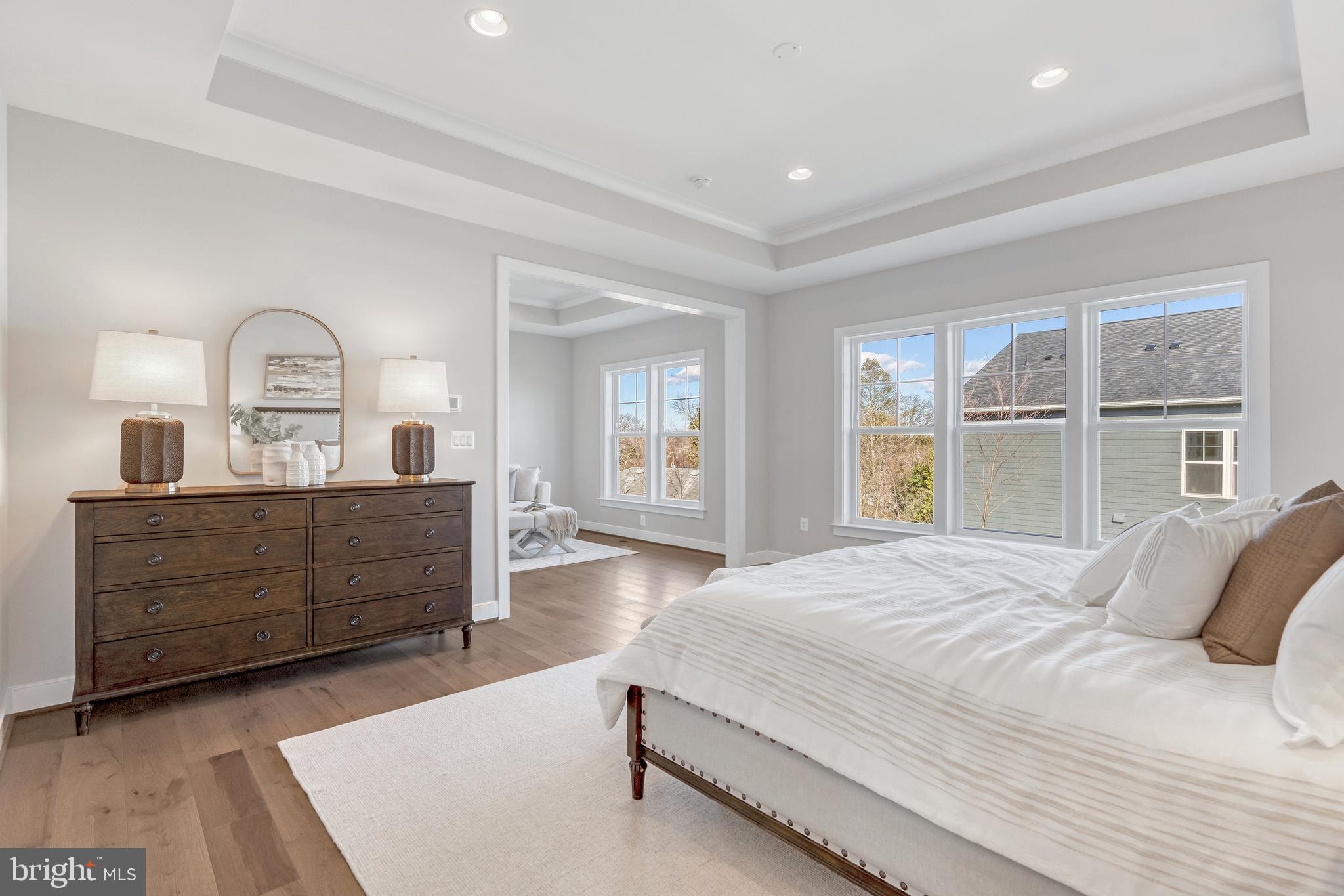 OAKWOOD - Residential