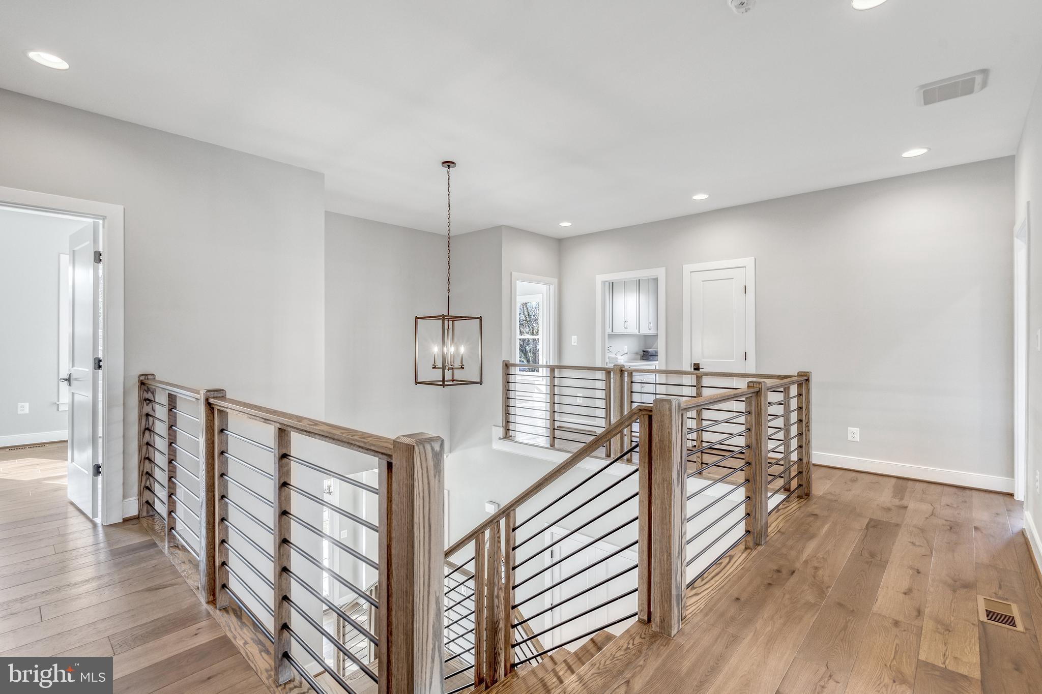 OAKWOOD - Residential