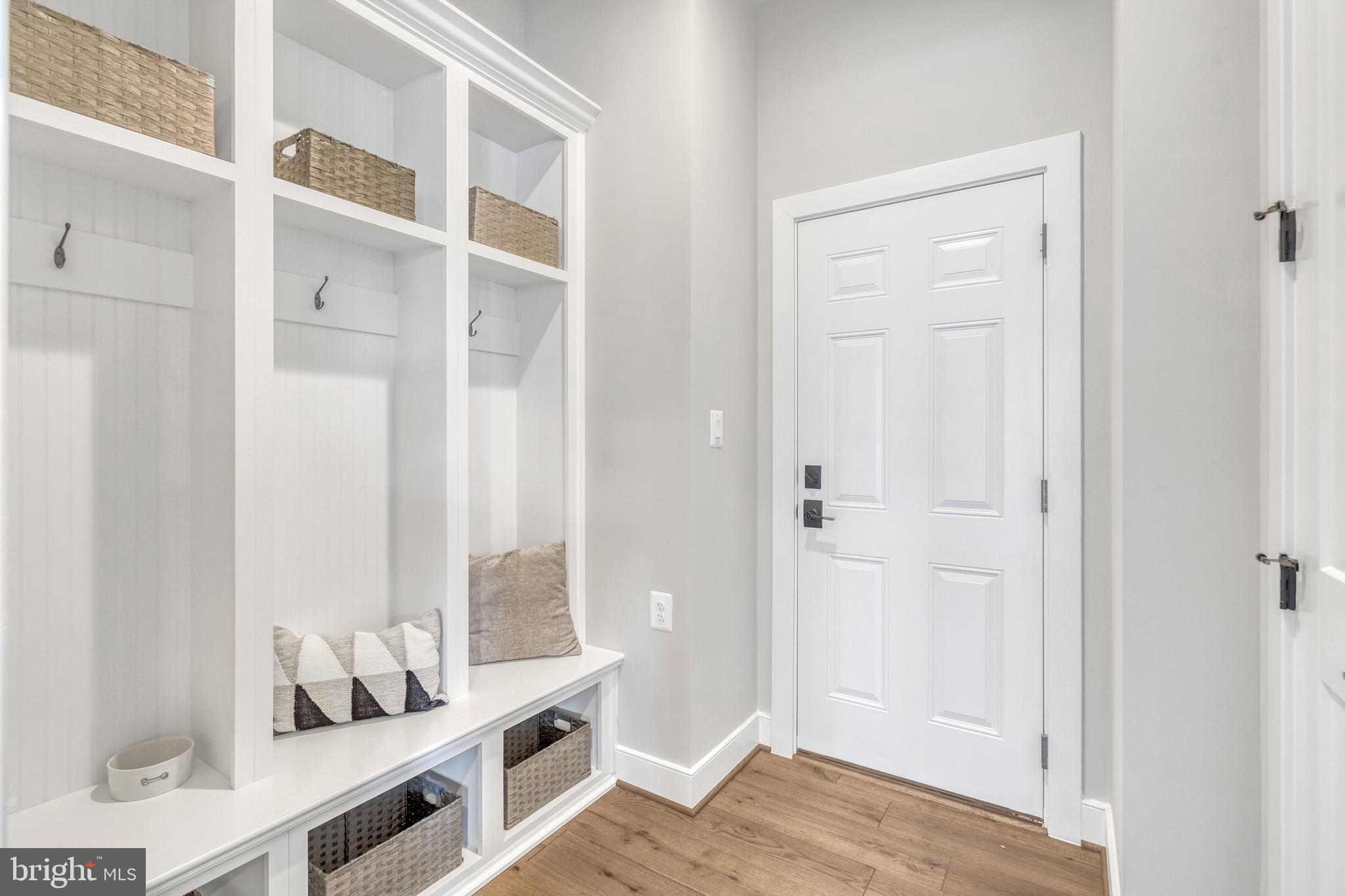 OAKWOOD - Residential