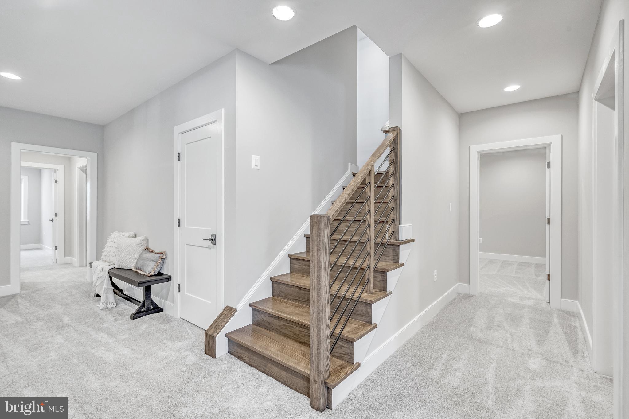 OAKWOOD - Residential