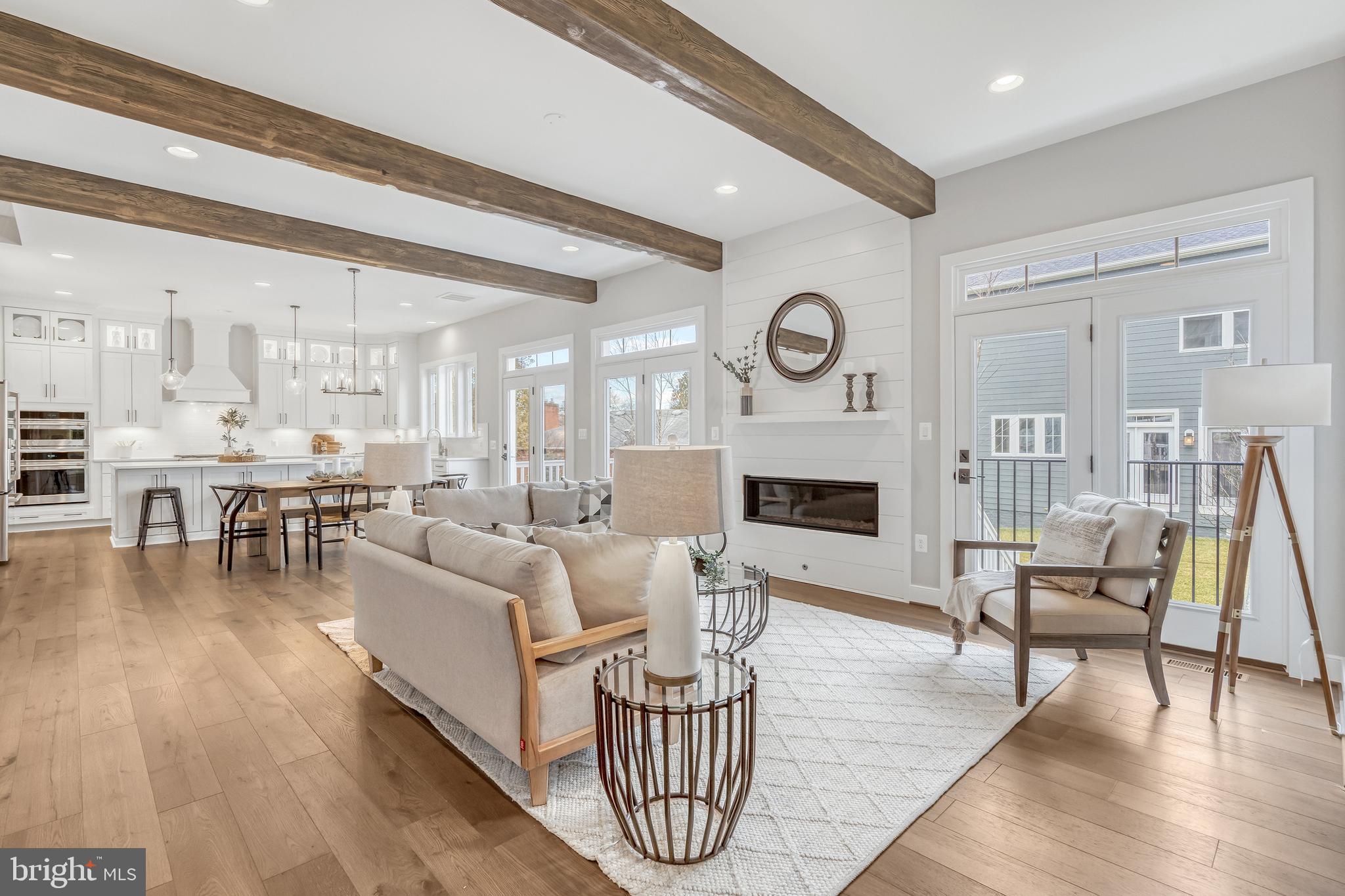 OAKWOOD - Residential