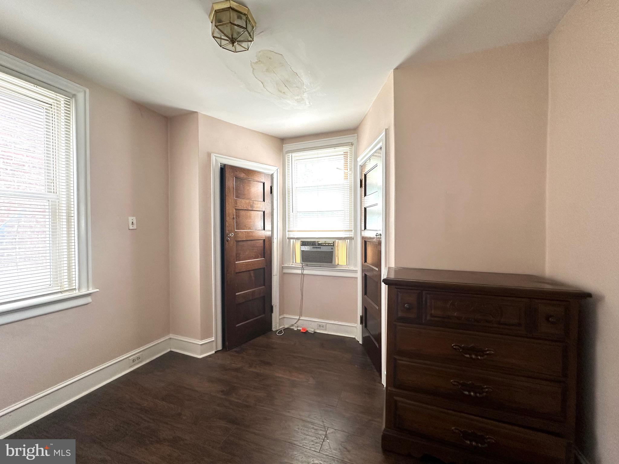 OLNEY - Residential