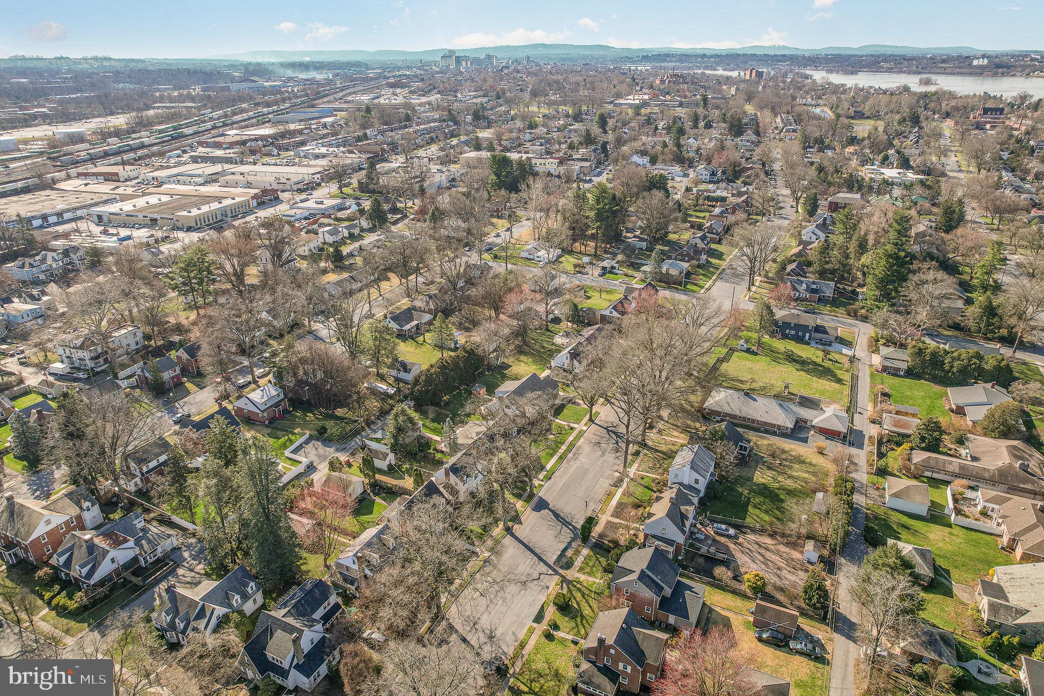 MONTROSE PARK - Residential