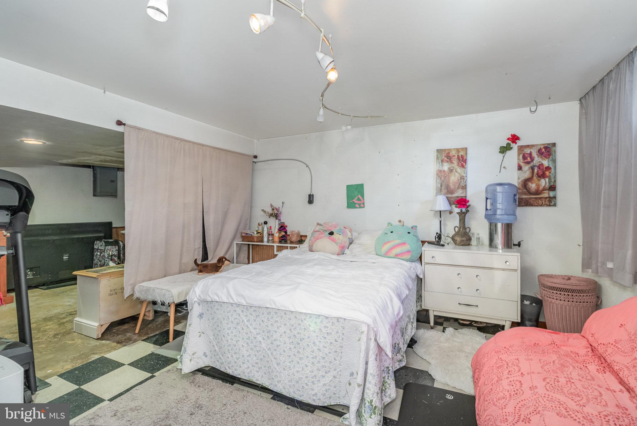 MONTROSE PARK - Residential