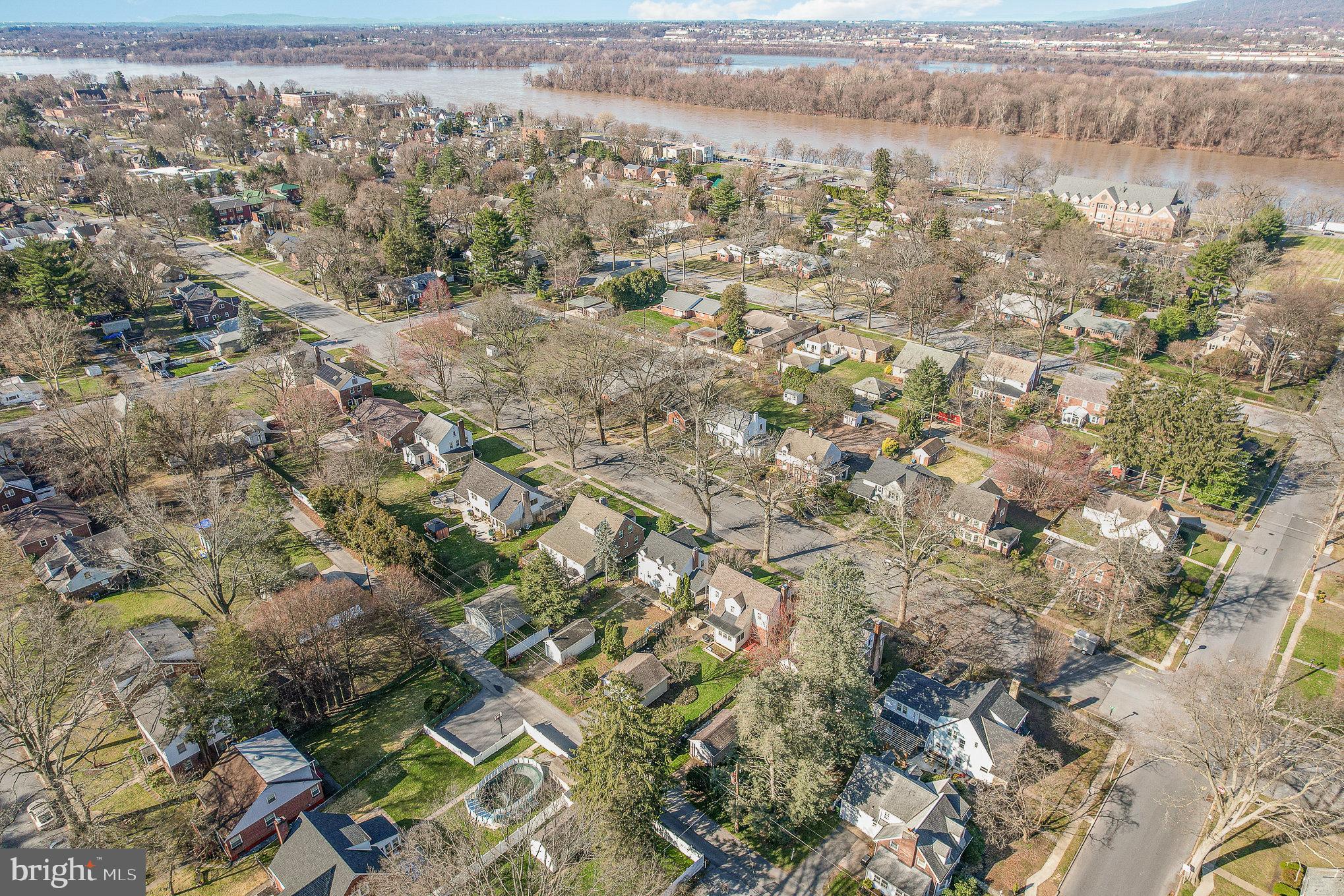 MONTROSE PARK - Residential