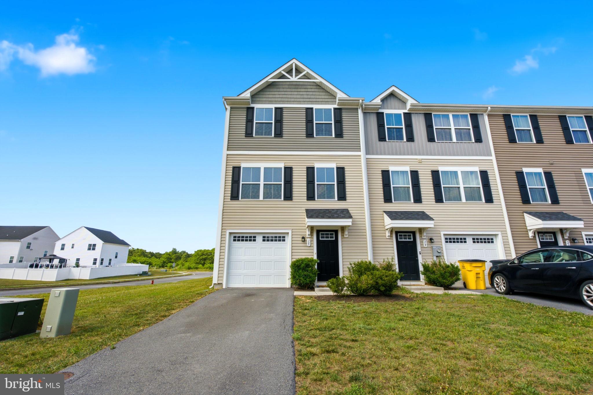 THE LAKES AT MARTINSBURG - Residential