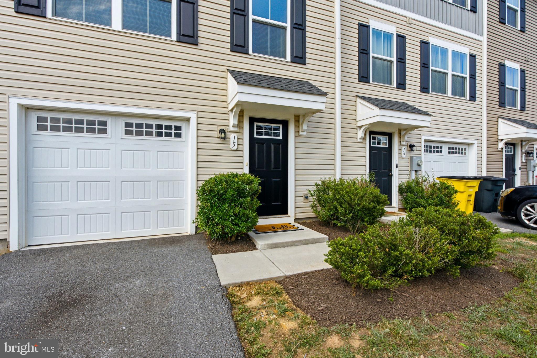 THE LAKES AT MARTINSBURG - Residential