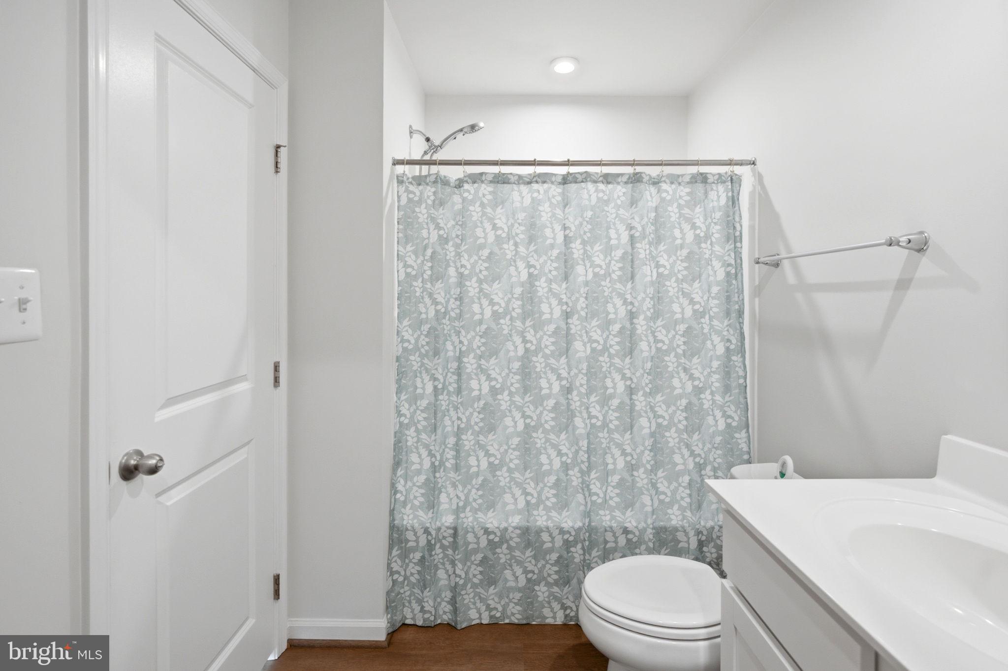 THE LAKES AT MARTINSBURG - Residential
