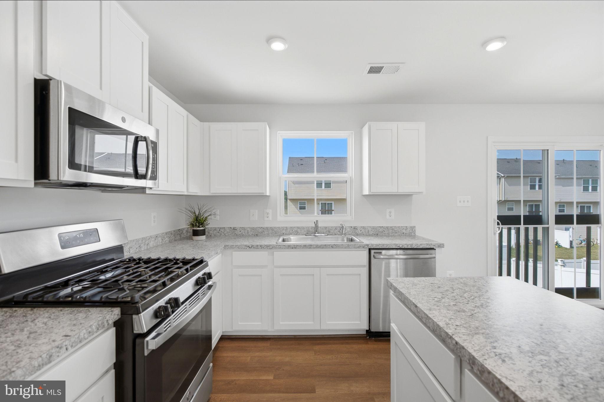 THE LAKES AT MARTINSBURG - Residential