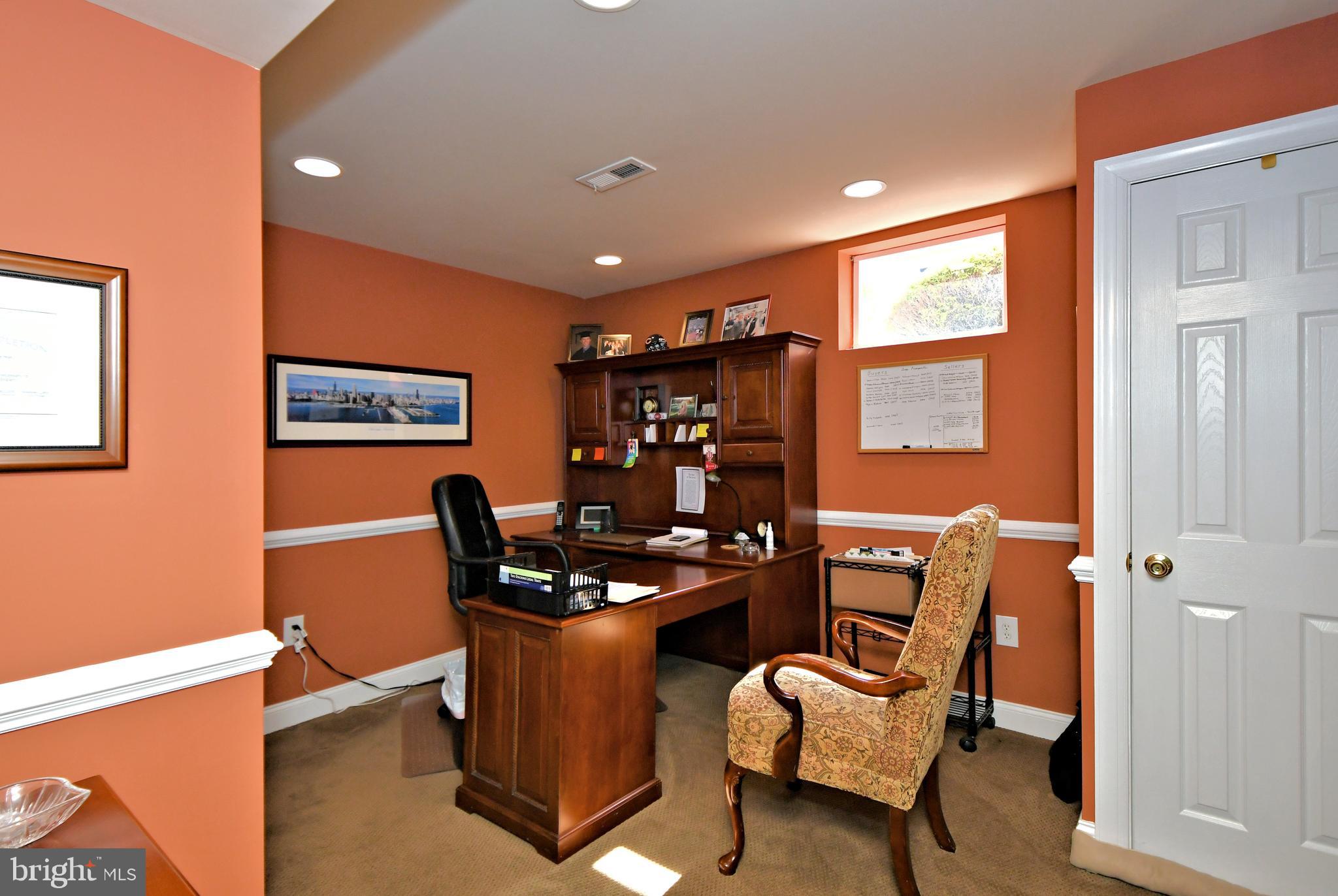 HORSHAM CHASE - Residential