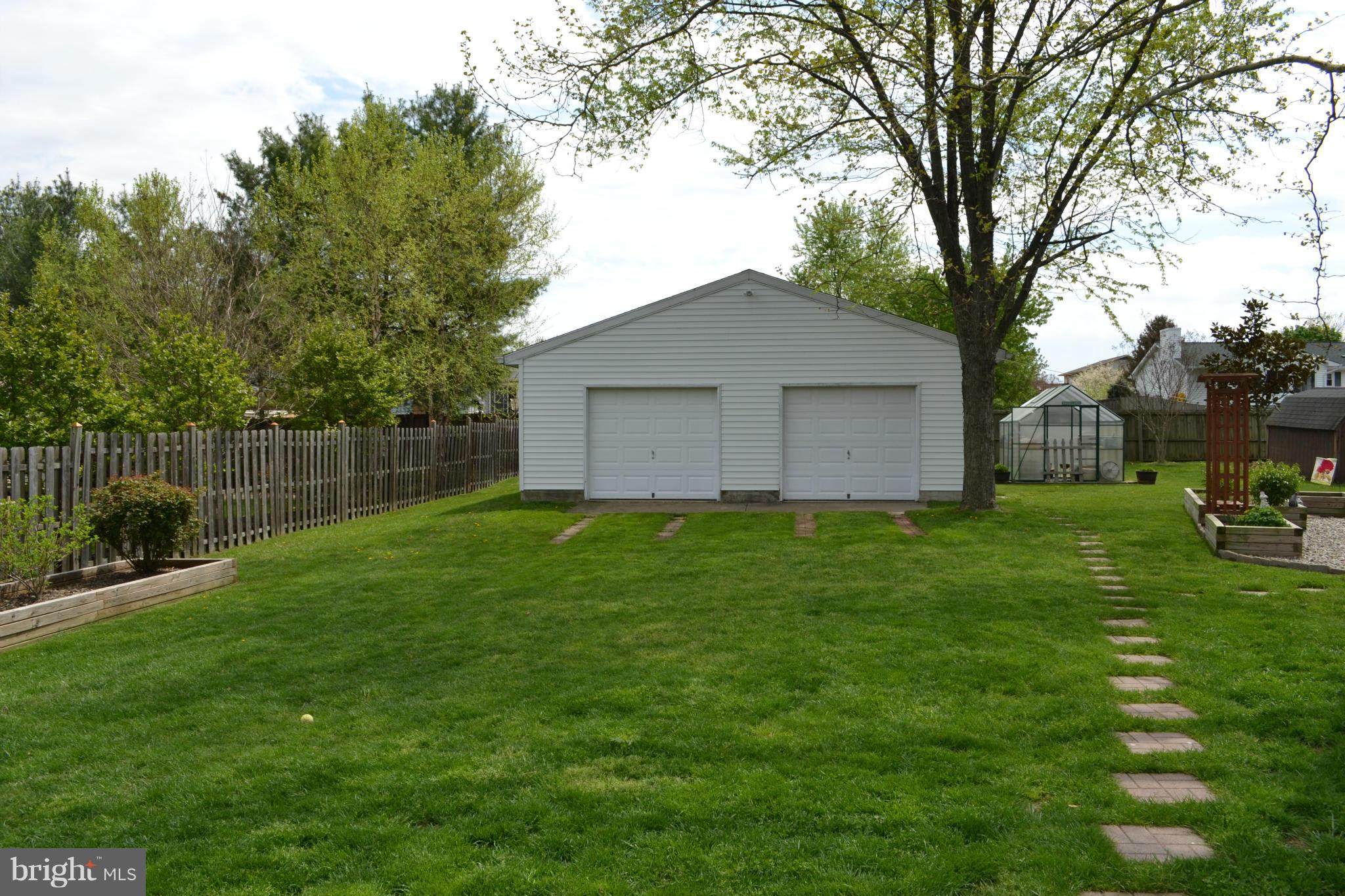 NEW CUT FARMS - Residential