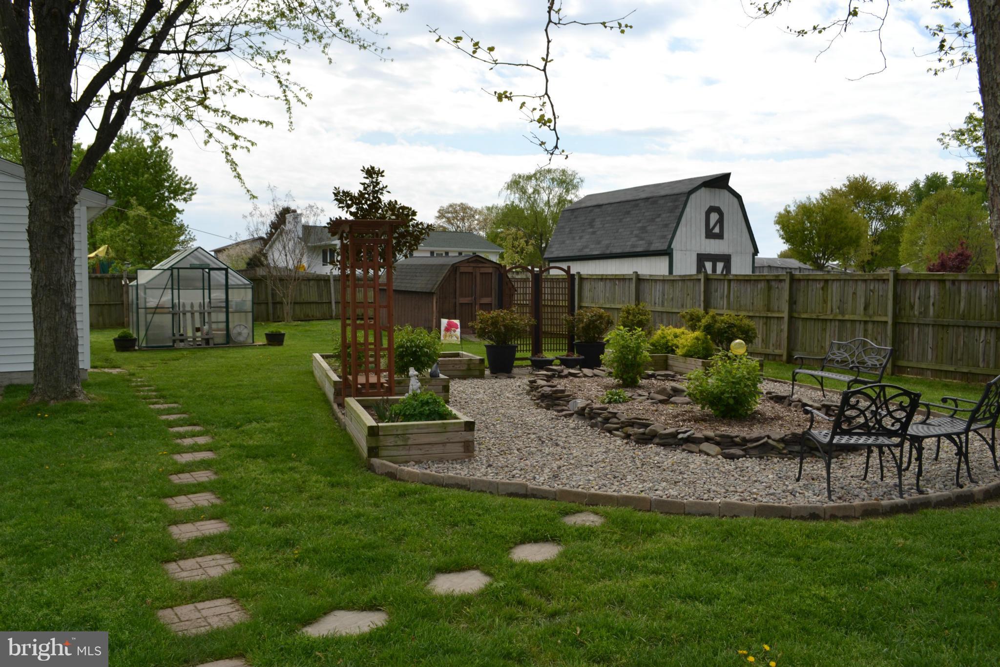 NEW CUT FARMS - Residential