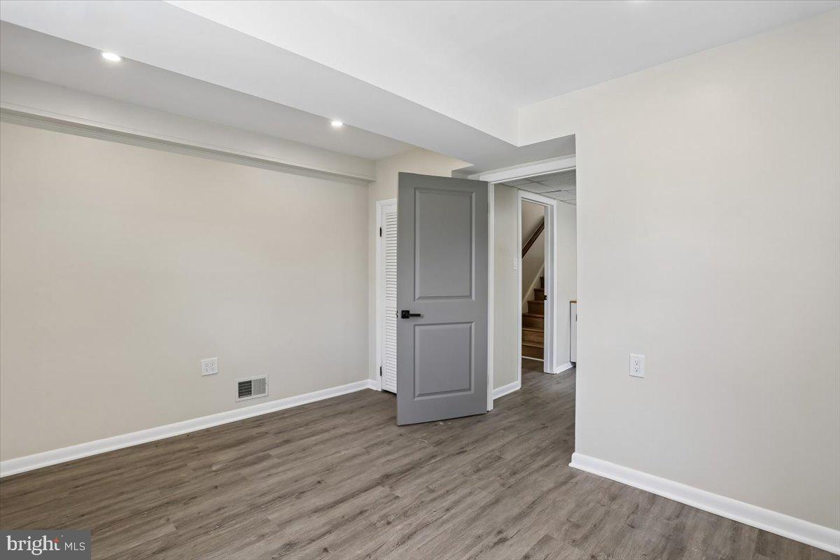 KENSINGTON HEIGHTS - Residential