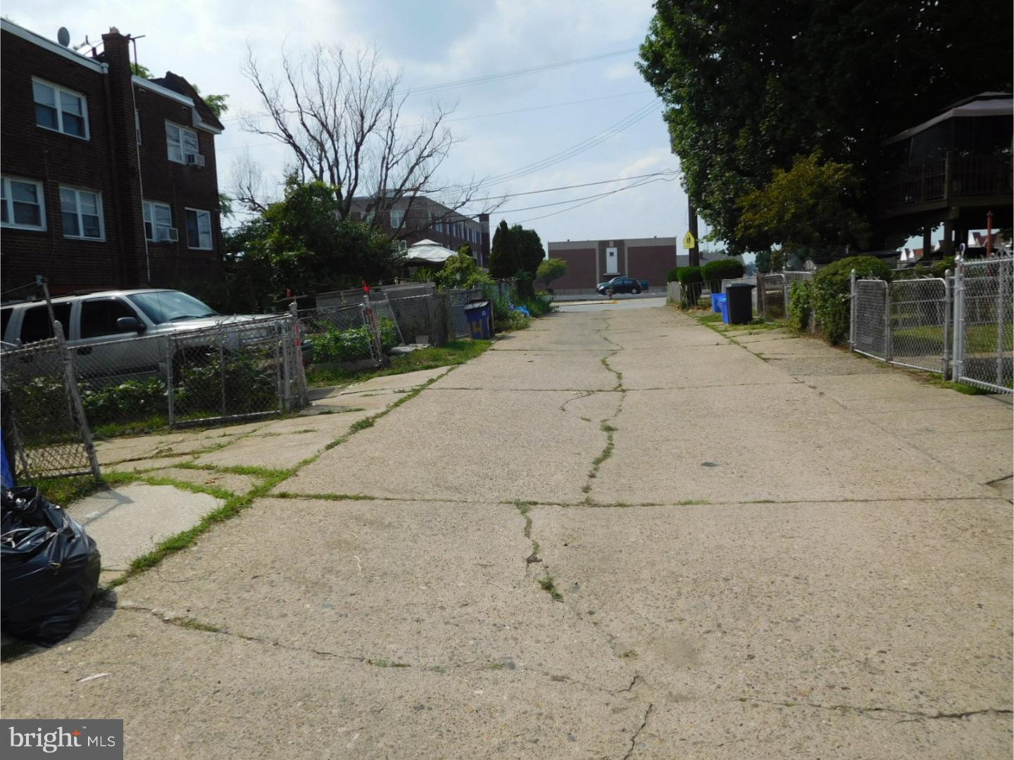 WEST OAK LANE - Residential